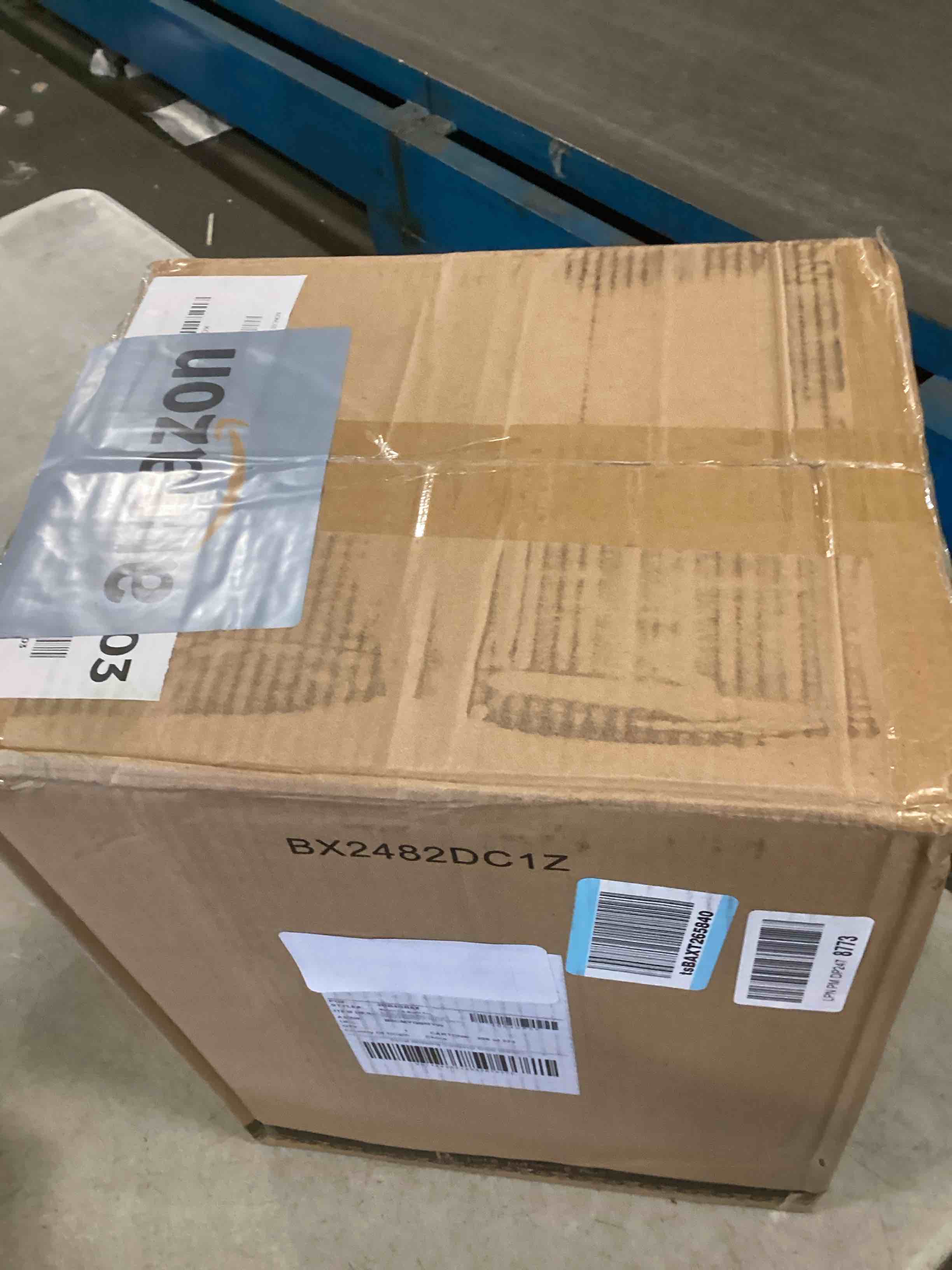 https://s3.amazonaws.com/lotting-images-prod/bidfta/GRA1556799_1742846888056.jpeg