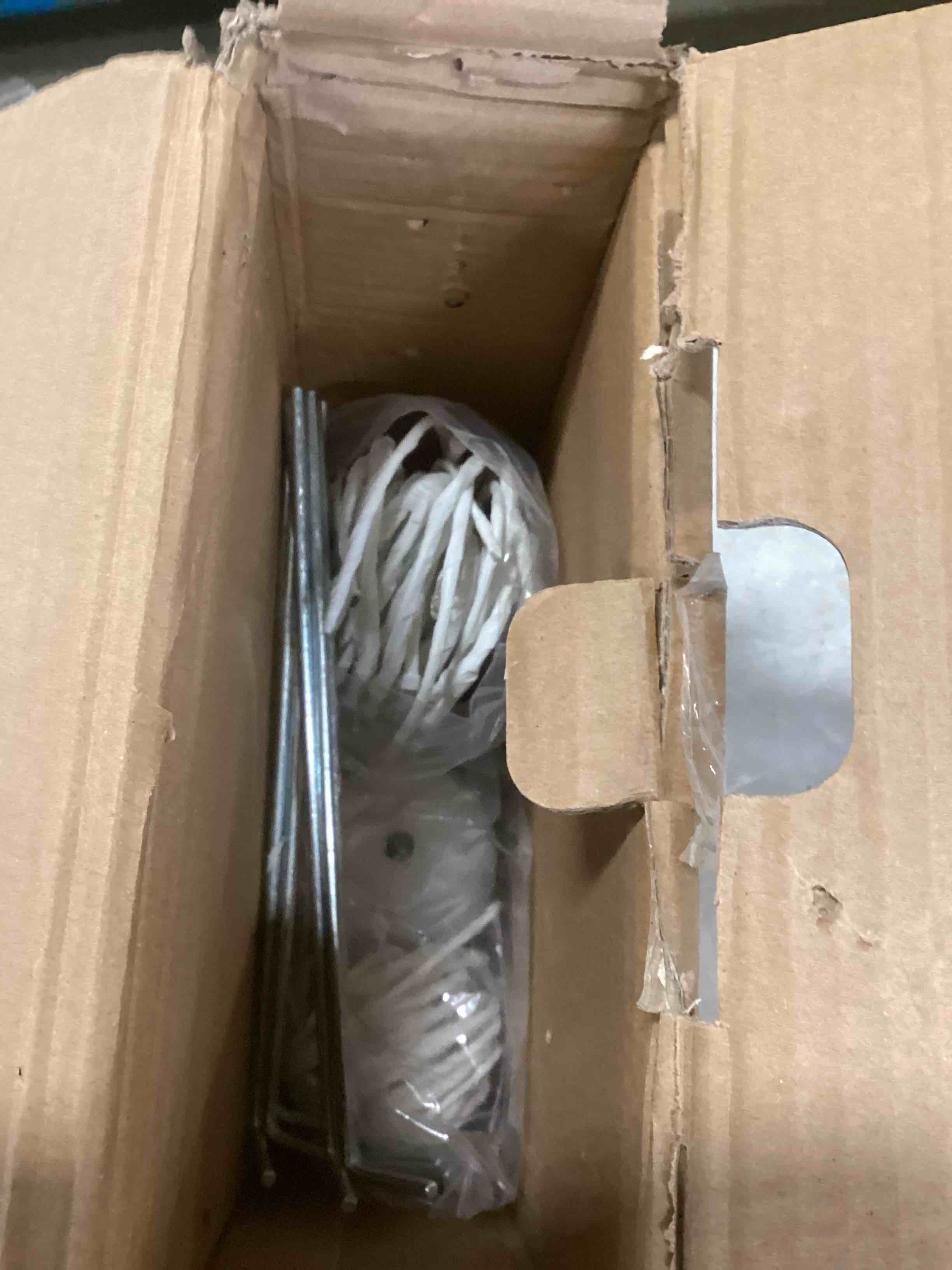 https://s3.amazonaws.com/lotting-images-prod/bidfta/GRA1557390_1743089757007.jpeg