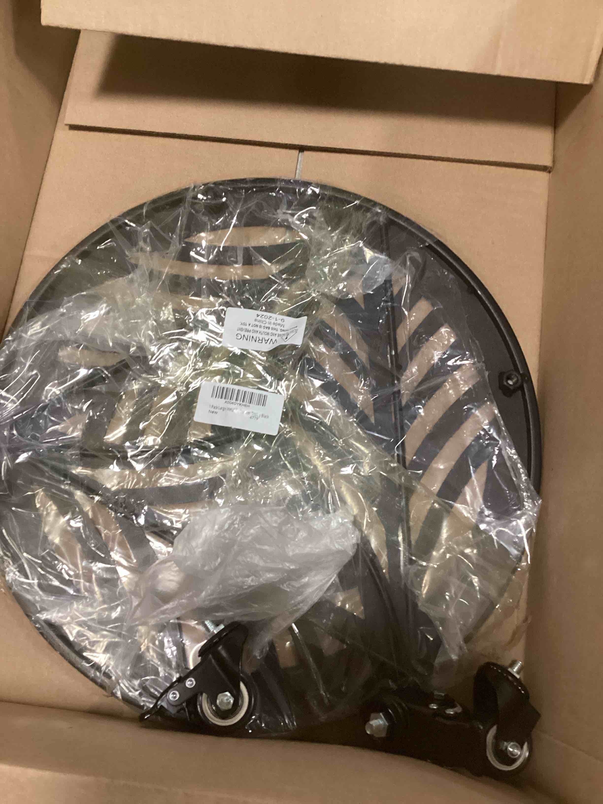 https://s3.amazonaws.com/lotting-images-prod/bidfta/GRA1557443_1743097355850.jpeg