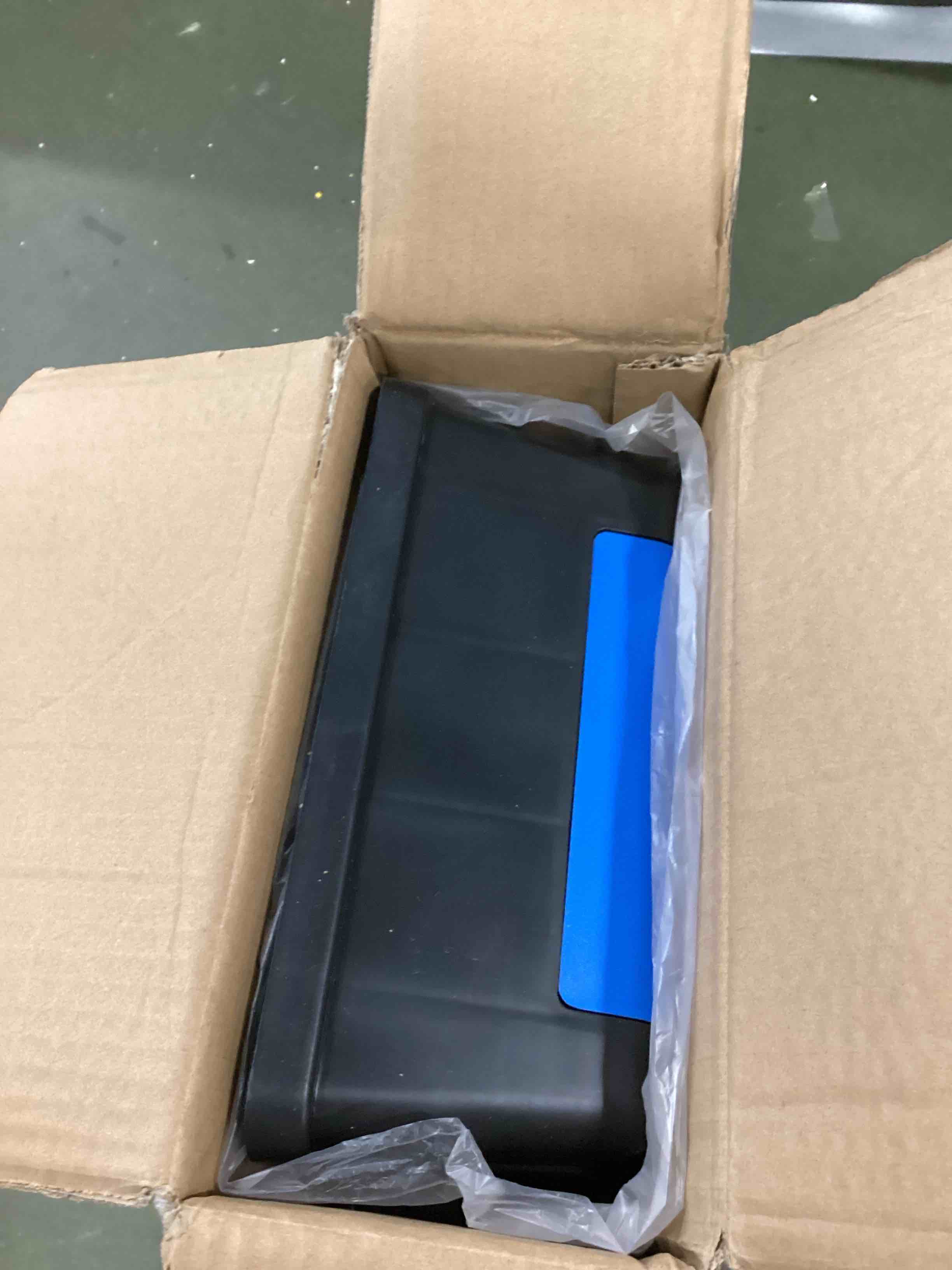 https://s3.amazonaws.com/lotting-images-prod/bidfta/GRA1557932_1743443444853.jpeg