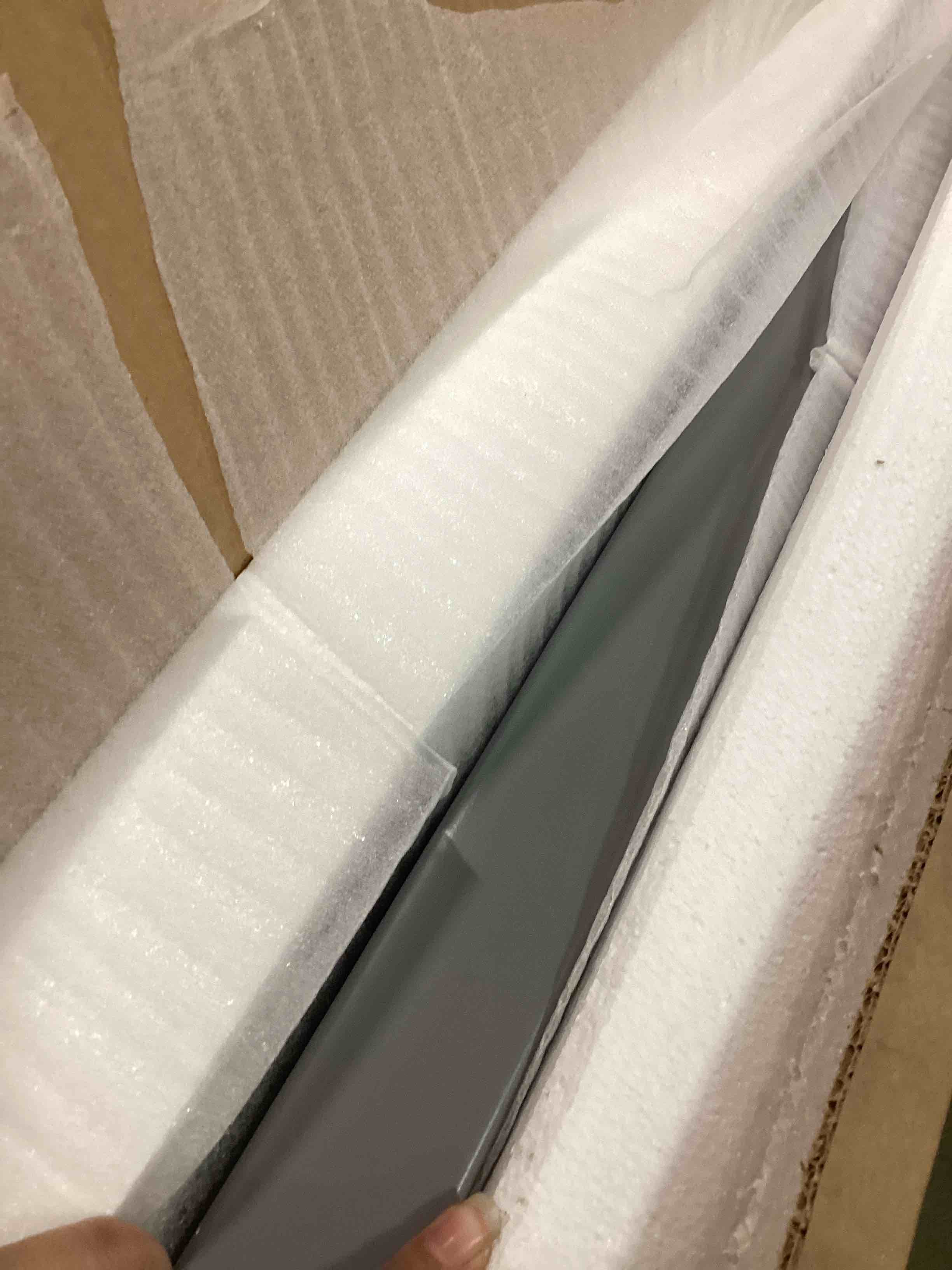 https://s3.amazonaws.com/lotting-images-prod/bidfta/GRA1558799_1735329150084.jpeg