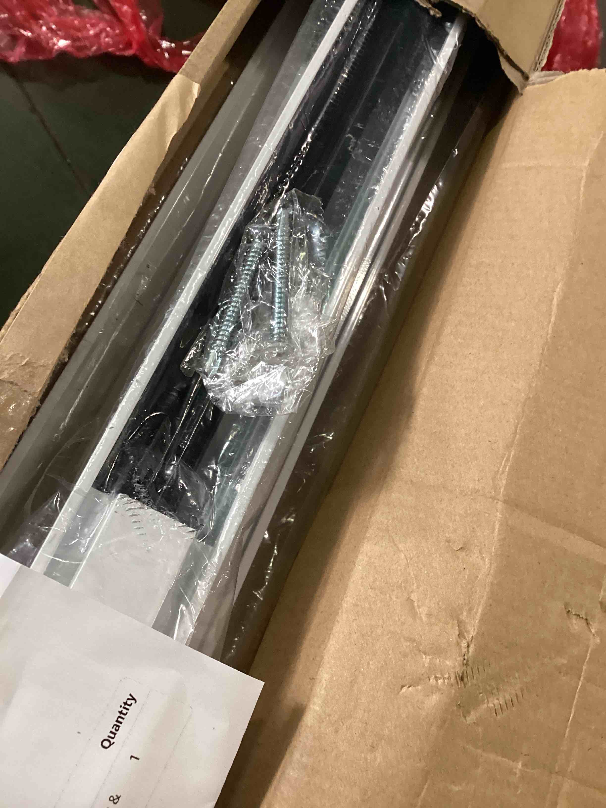 https://s3.amazonaws.com/lotting-images-prod/bidfta/GRA1559402_1735937339403.jpeg