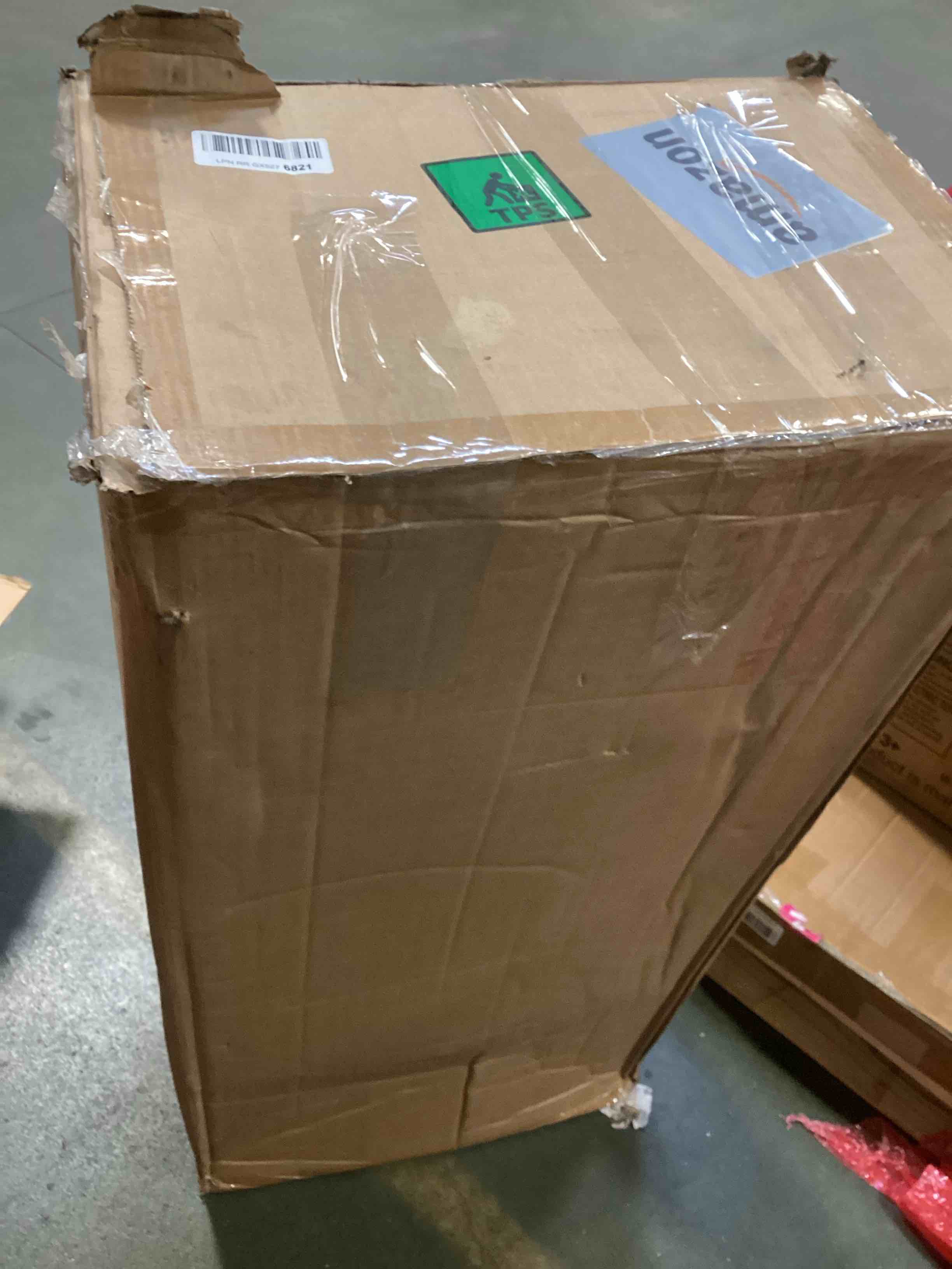 https://s3.amazonaws.com/lotting-images-prod/bidfta/GRA1559481_1736359547407.jpeg