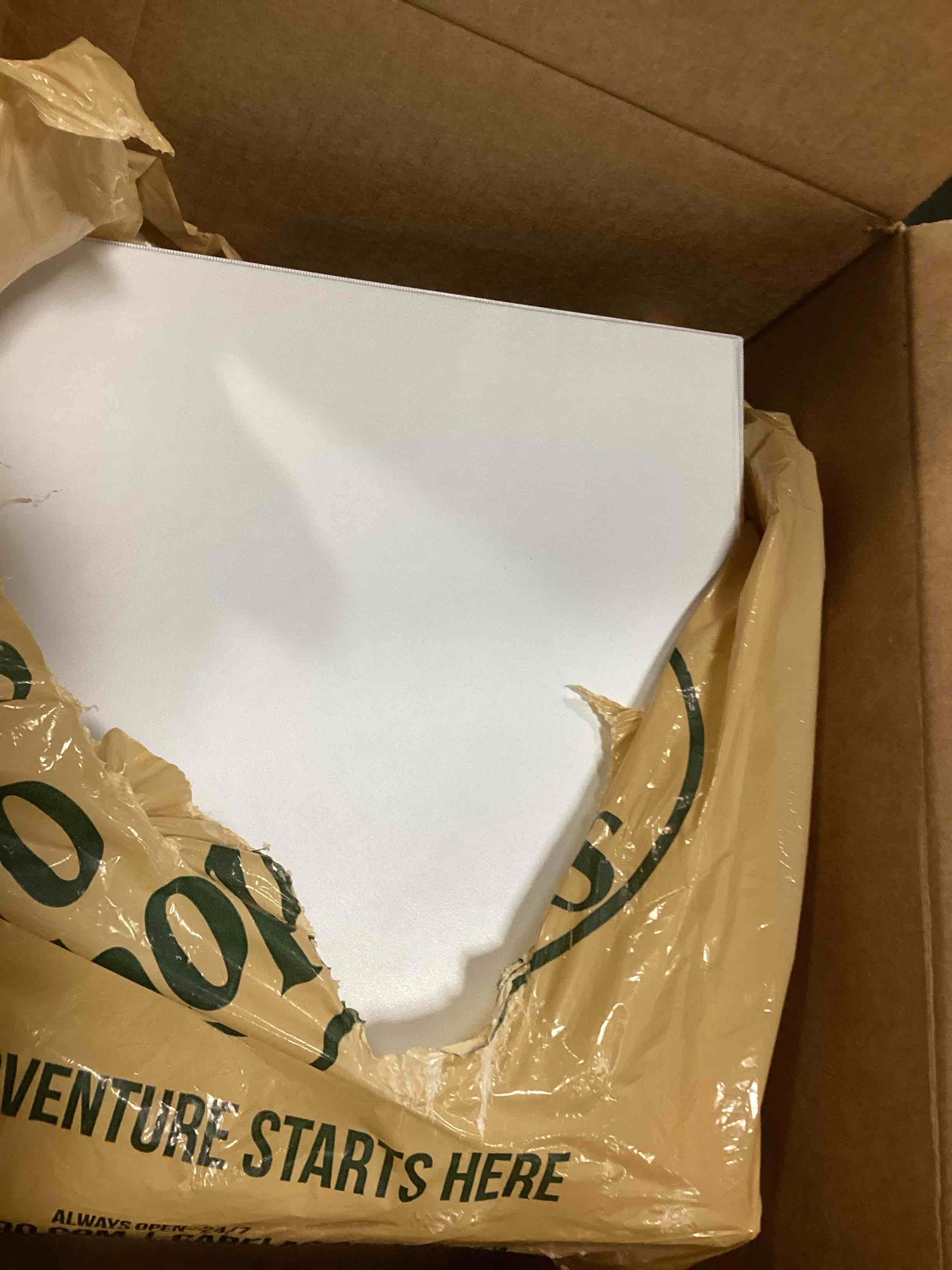 https://s3.amazonaws.com/lotting-images-prod/bidfta/GRA1560396_1737029364875.jpeg