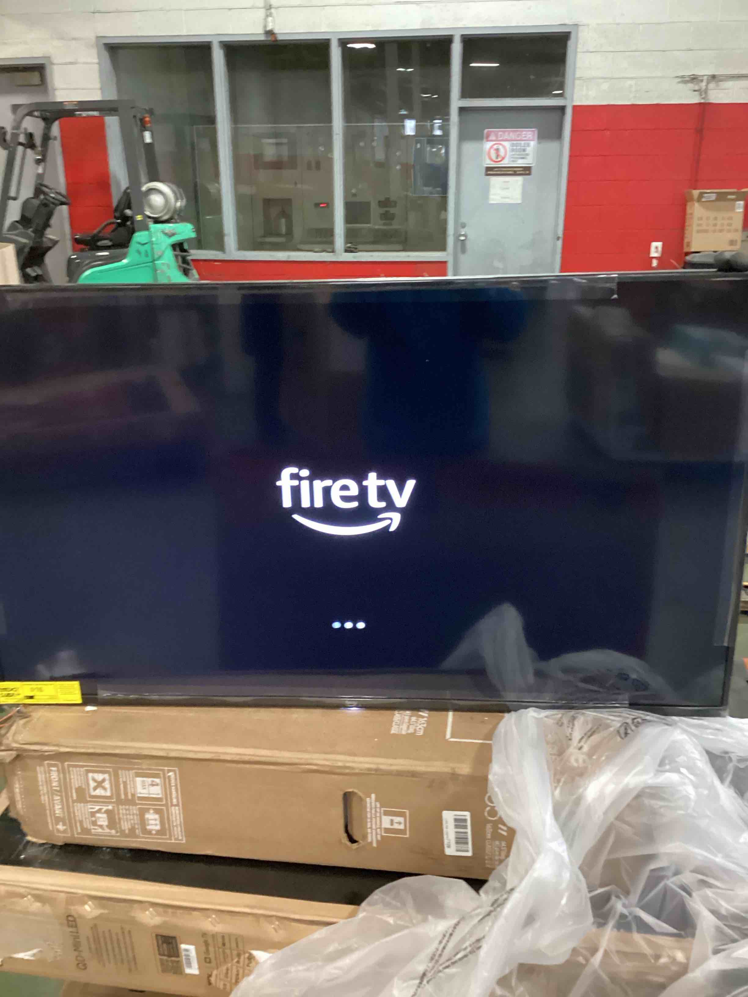 https://s3.amazonaws.com/lotting-images-prod/bidfta/GRA1560694_1737477388708.jpeg