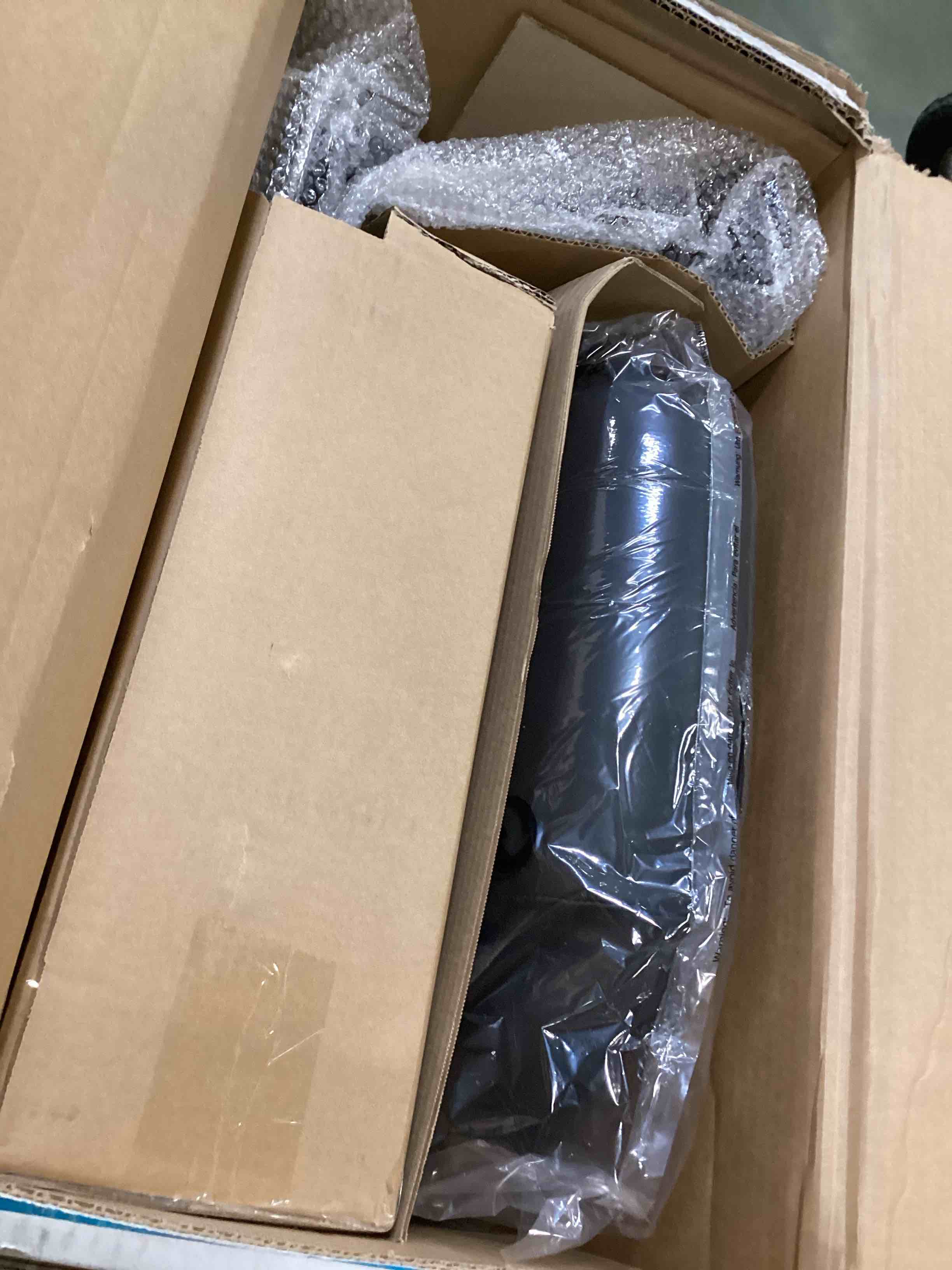 https://s3.amazonaws.com/lotting-images-prod/bidfta/GRA1560983_1737404366582.jpeg