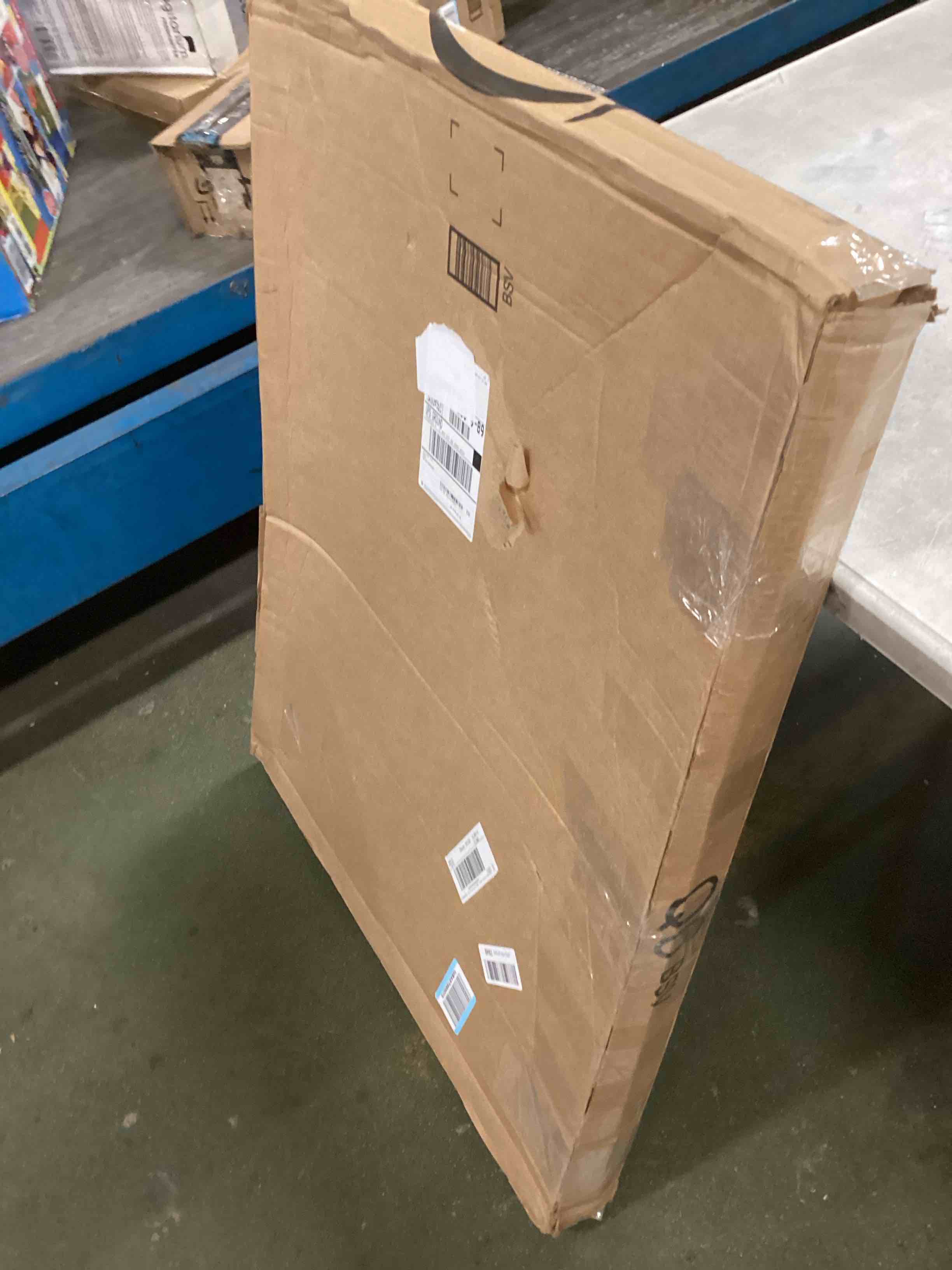 https://s3.amazonaws.com/lotting-images-prod/bidfta/GRA1561611_1734710461544.jpeg