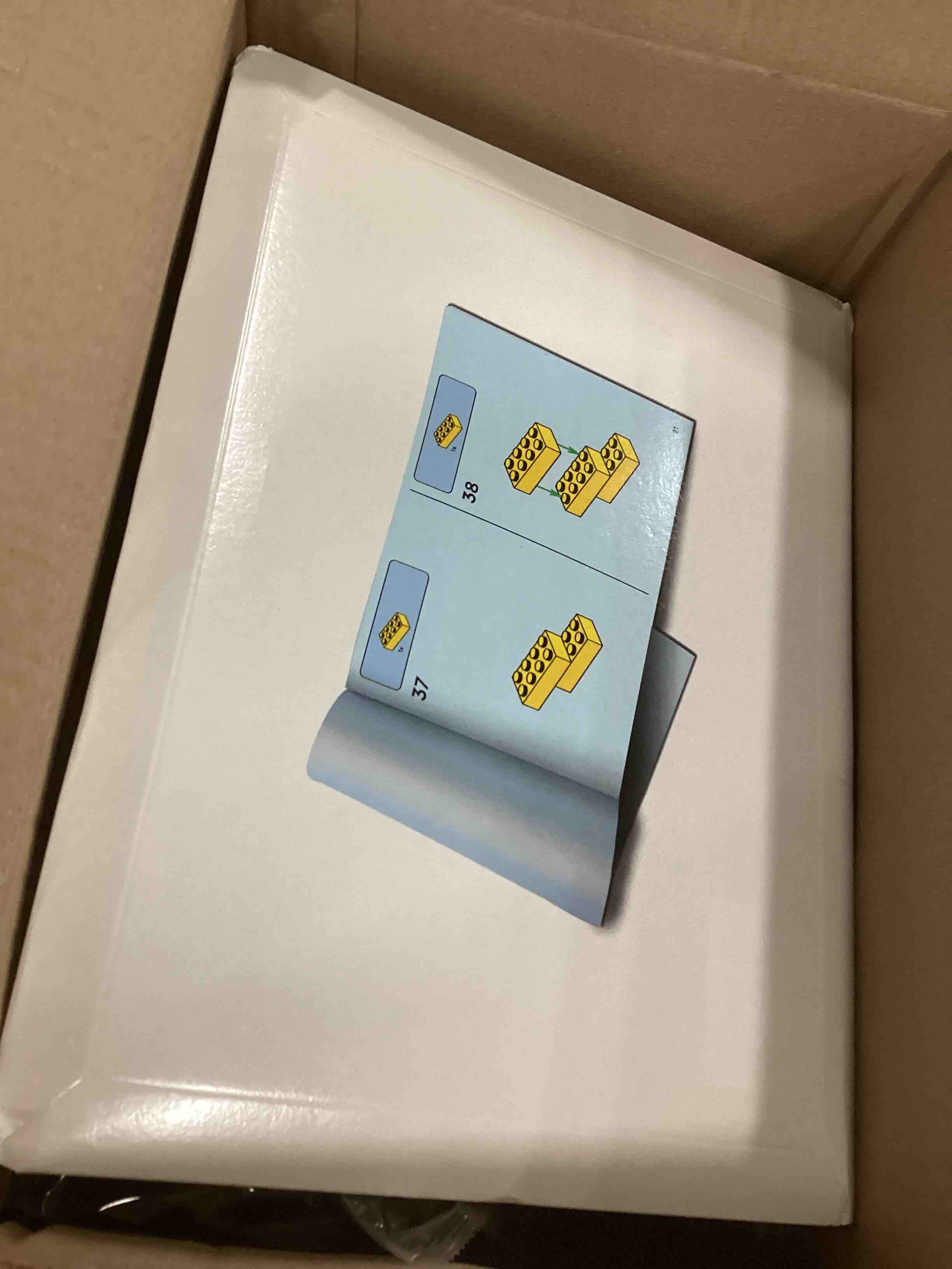 https://s3.amazonaws.com/lotting-images-prod/bidfta/GRA1561656_1734722131476.jpeg