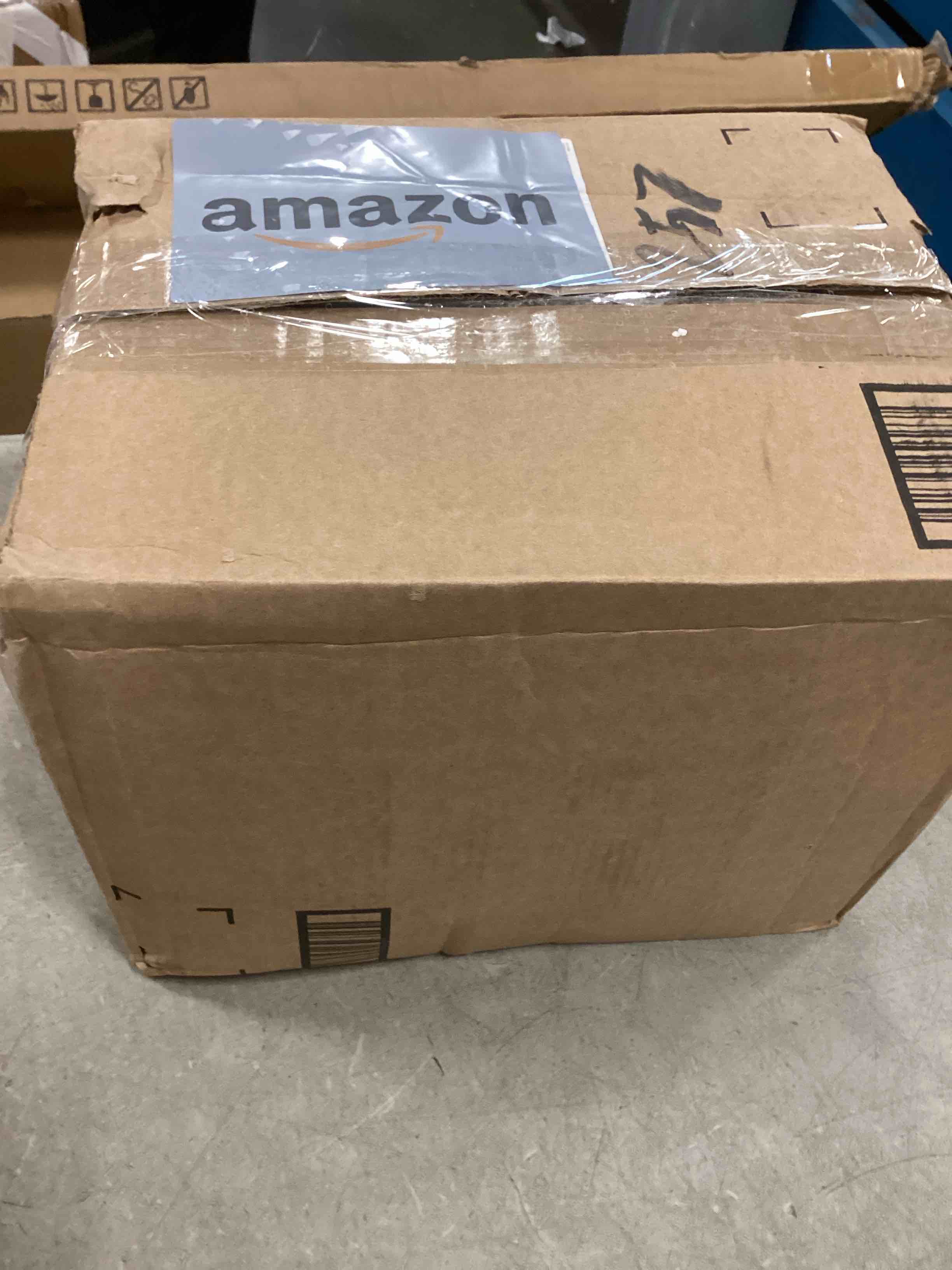 https://s3.amazonaws.com/lotting-images-prod/bidfta/GRA1562364_1735245457564.jpeg