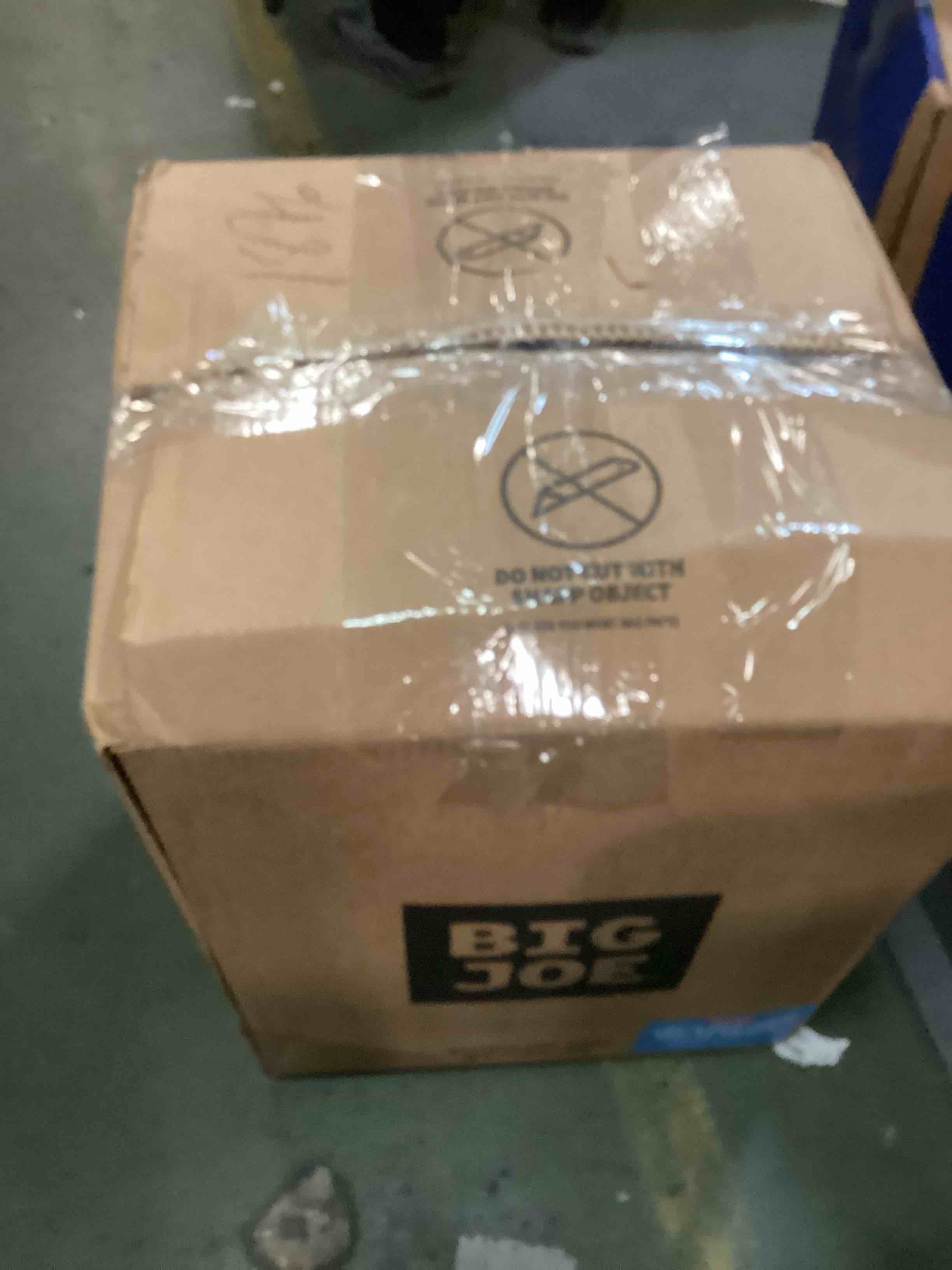 https://s3.amazonaws.com/lotting-images-prod/bidfta/GRA1562937_1735833766334.jpeg