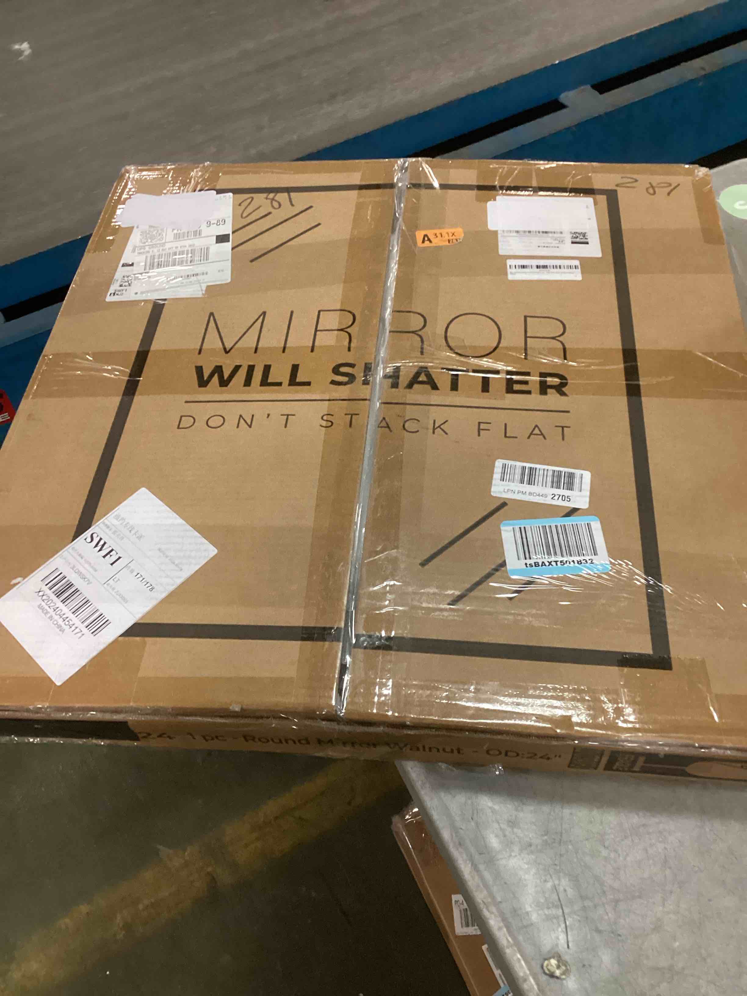 https://s3.amazonaws.com/lotting-images-prod/bidfta/GRA1563096_1735908424966.jpeg