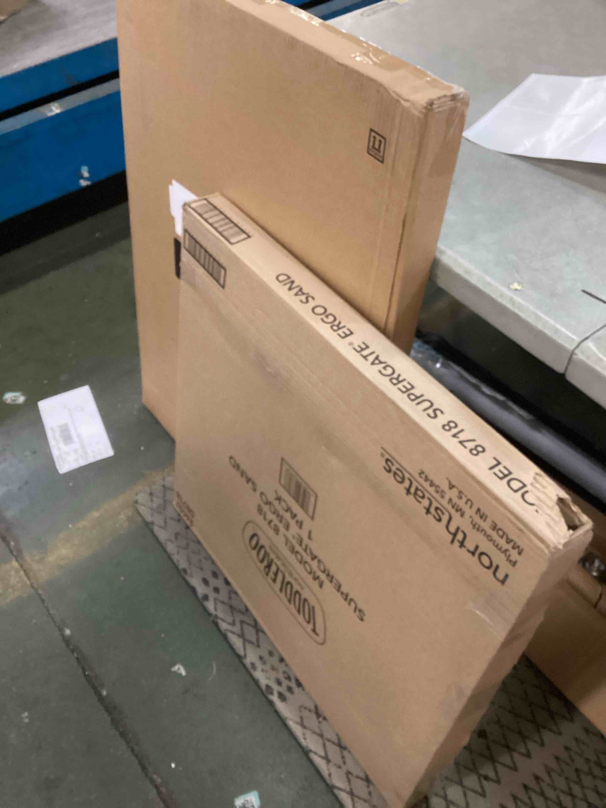 https://s3.amazonaws.com/lotting-images-prod/bidfta/GRA1563447_1736005830821.jpeg