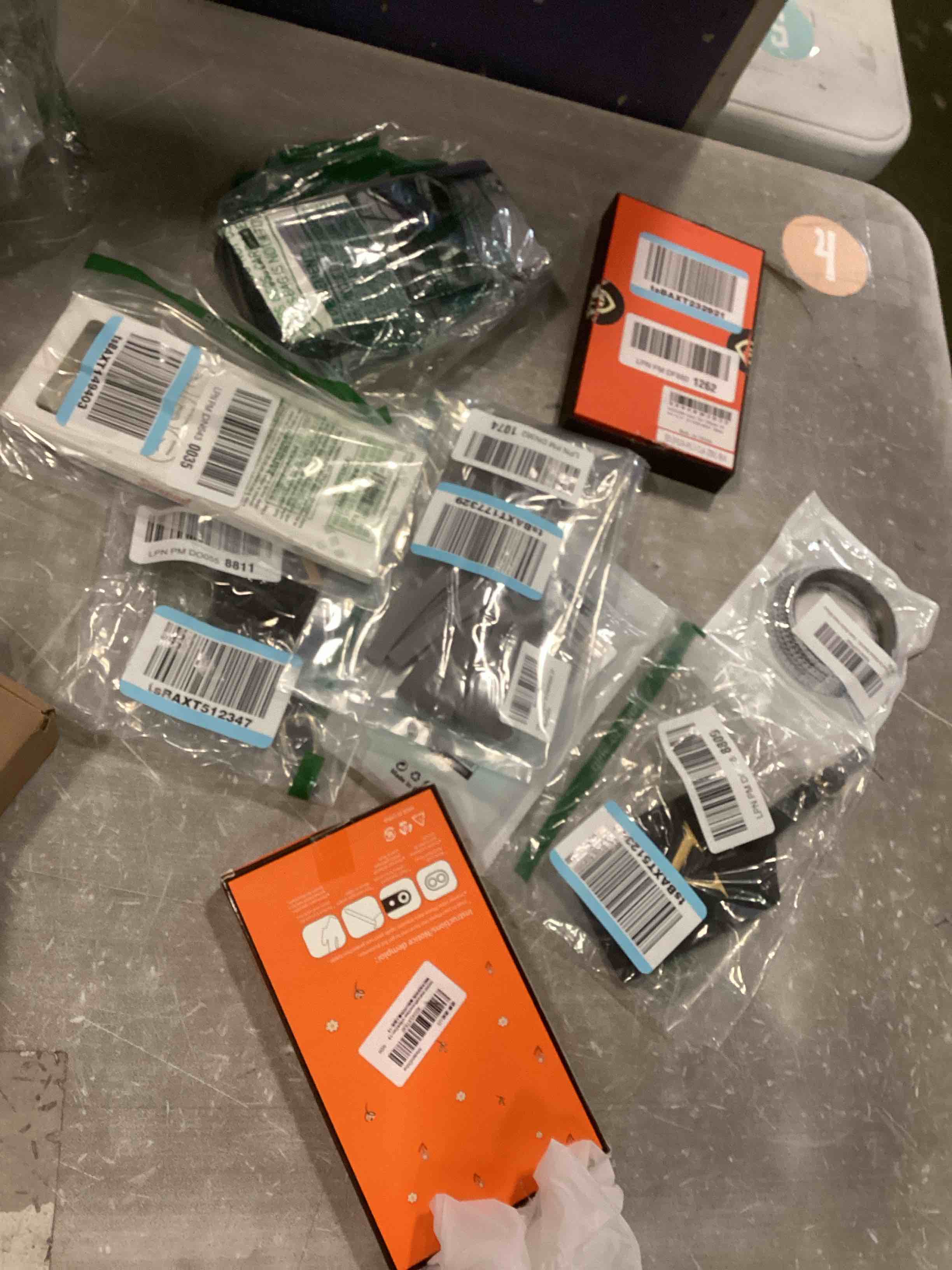 https://s3.amazonaws.com/lotting-images-prod/bidfta/GRA1563728_1736276441949.jpeg