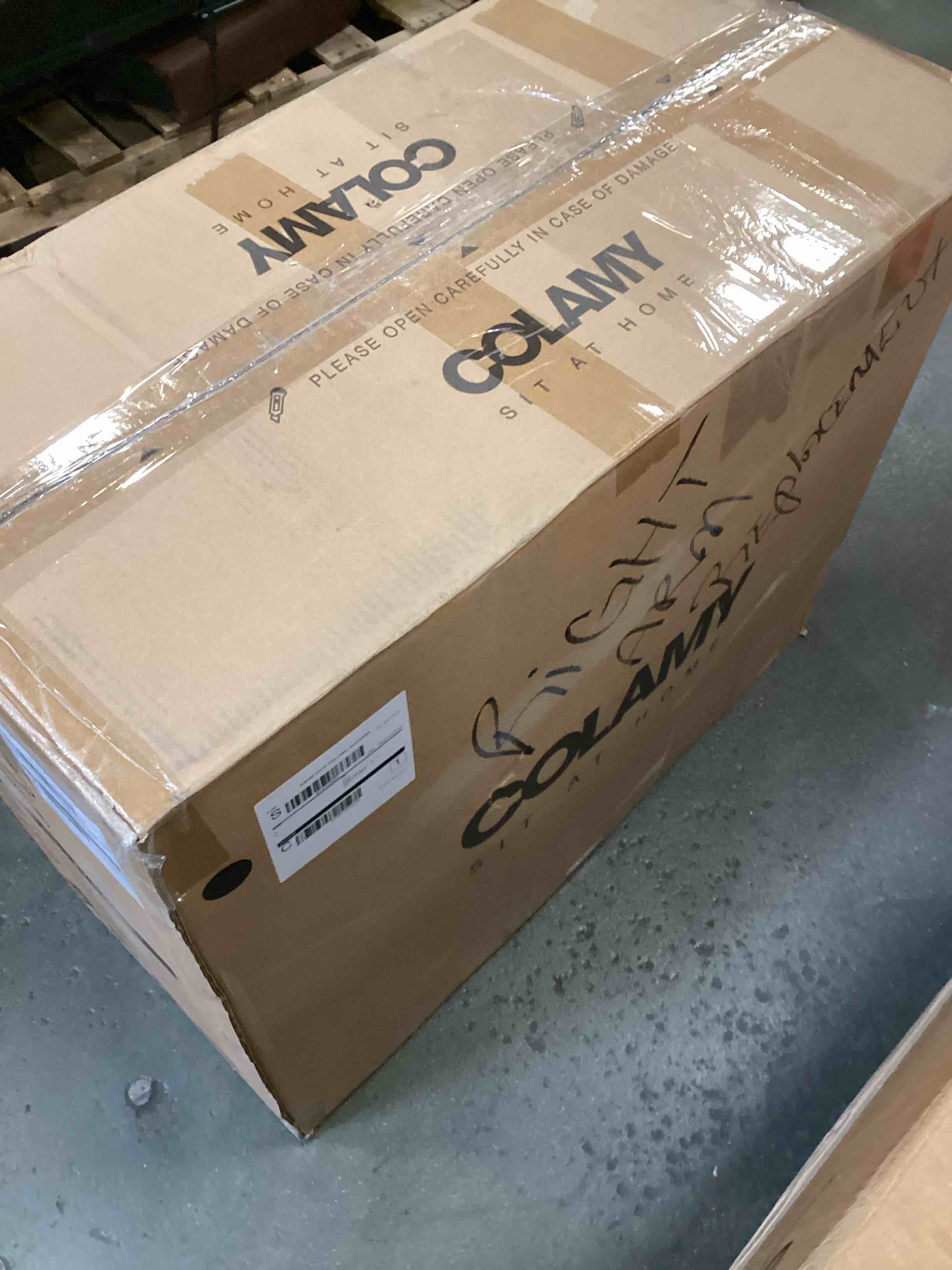 https://s3.amazonaws.com/lotting-images-prod/bidfta/GRA1565148_1738173573863.jpeg