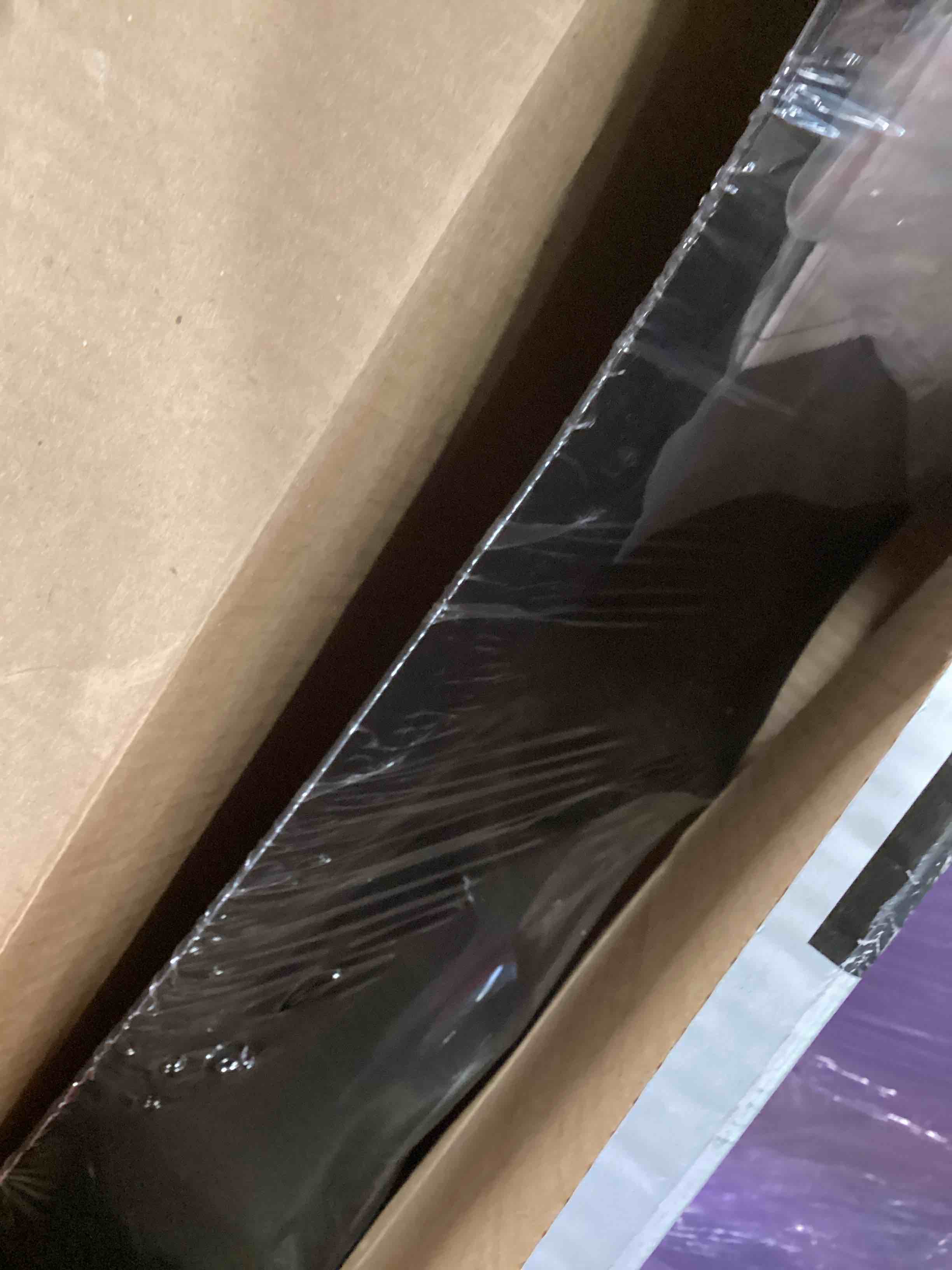 https://s3.amazonaws.com/lotting-images-prod/bidfta/GRA1565262_1738254927569.jpeg