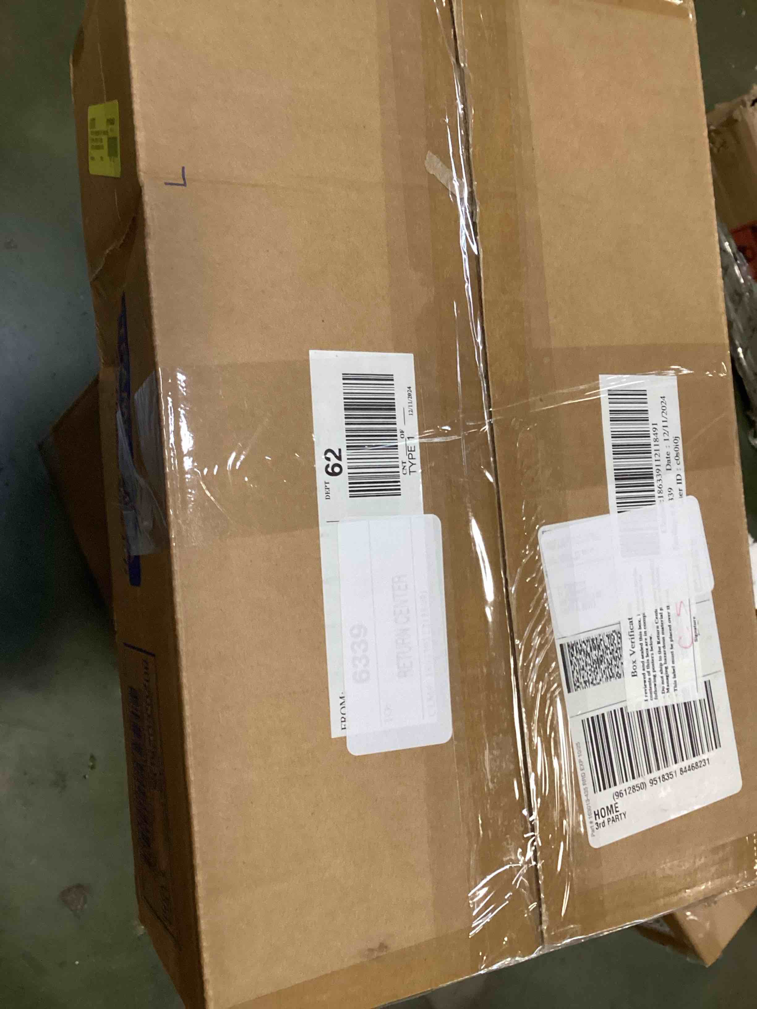 https://s3.amazonaws.com/lotting-images-prod/bidfta/GRA1565283_1738262651095.jpeg
