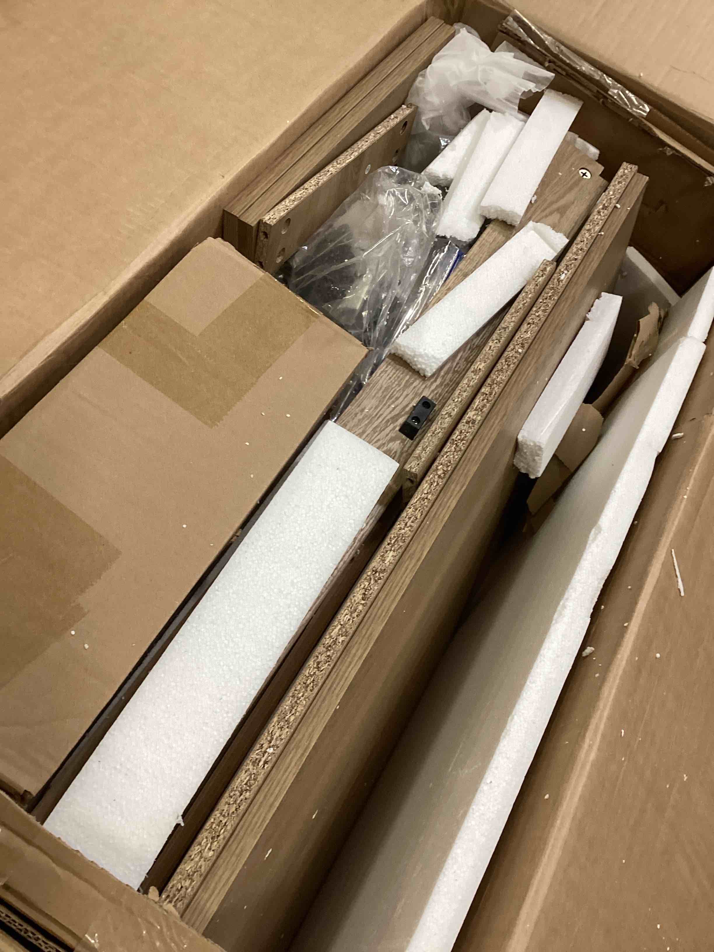 https://s3.amazonaws.com/lotting-images-prod/bidfta/GRA1566528_1739202509737.jpeg