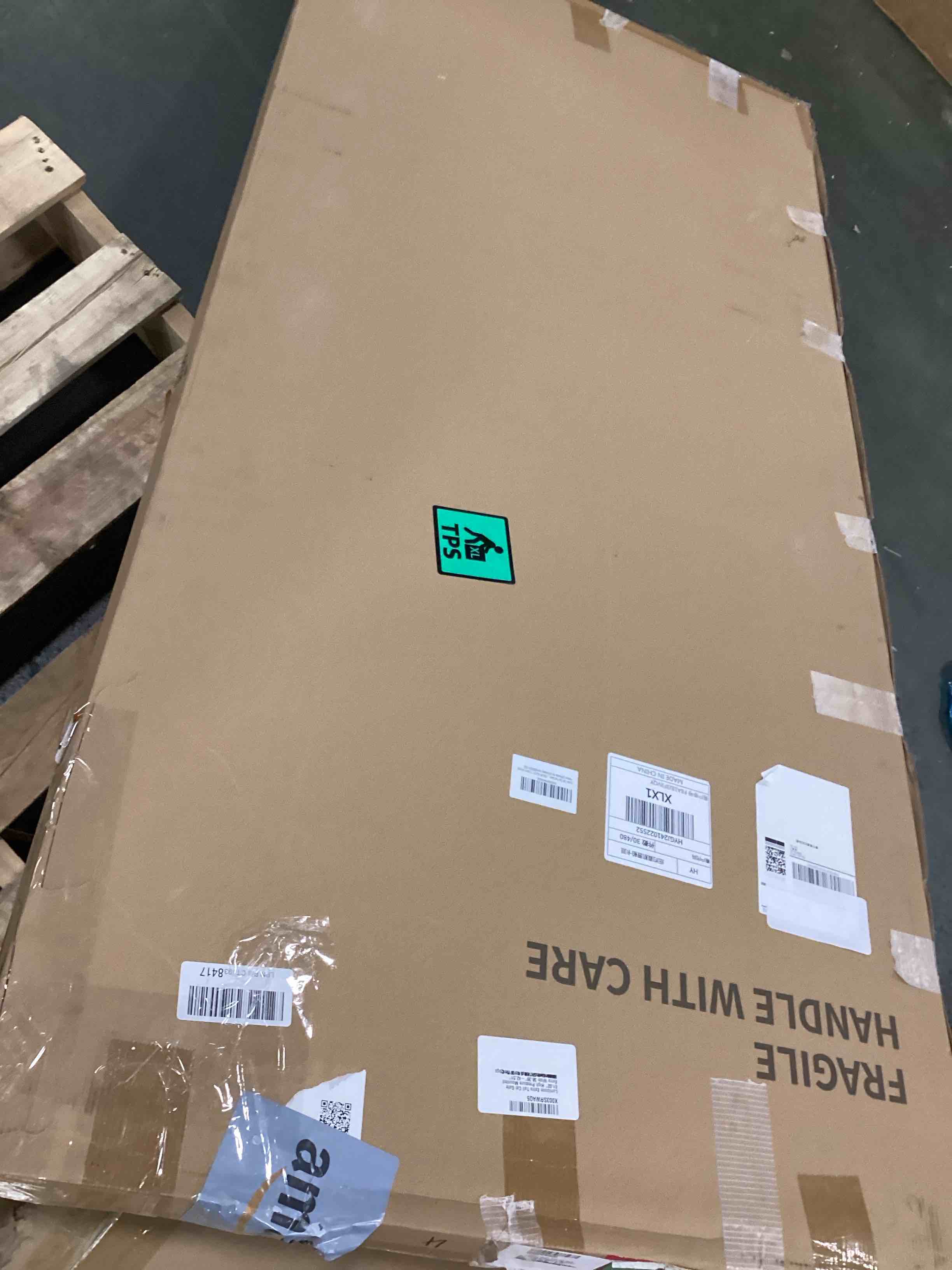 https://s3.amazonaws.com/lotting-images-prod/bidfta/GRA1566955_1739370451831.jpeg