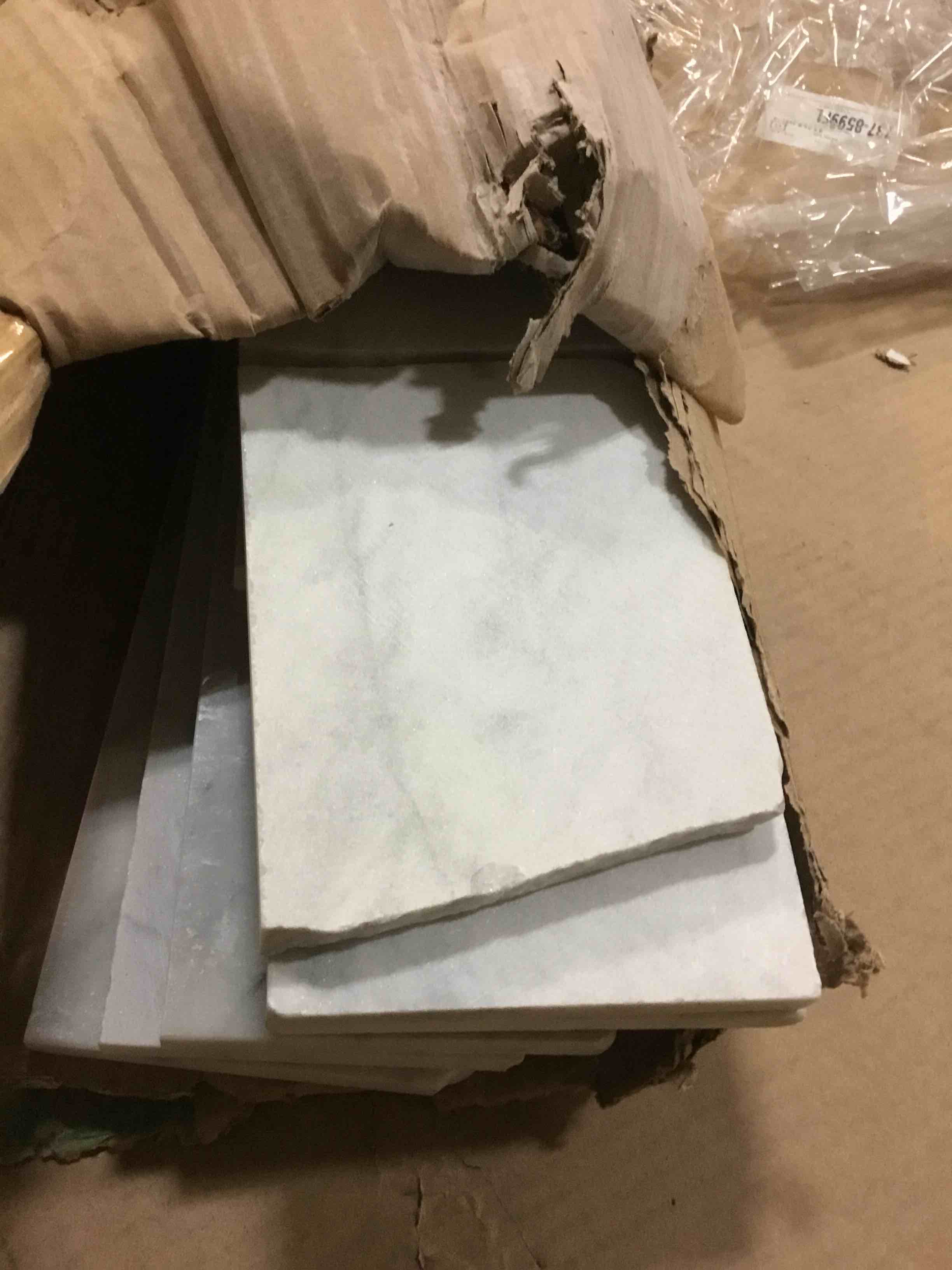https://s3.amazonaws.com/lotting-images-prod/bidfta/GRA1567277_1733457190350.jpeg