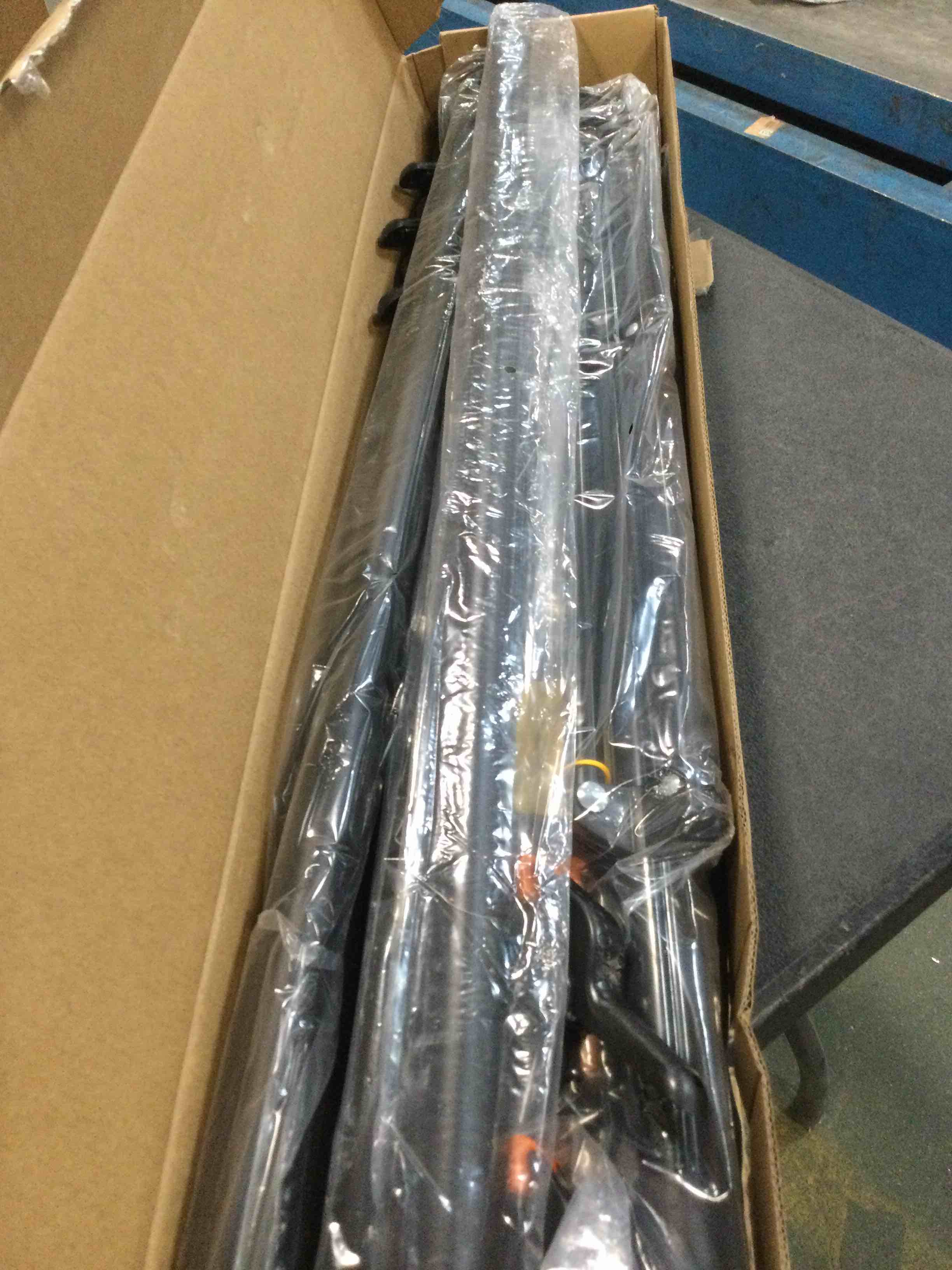 https://s3.amazonaws.com/lotting-images-prod/bidfta/GRA1567562_1733764726962.jpeg