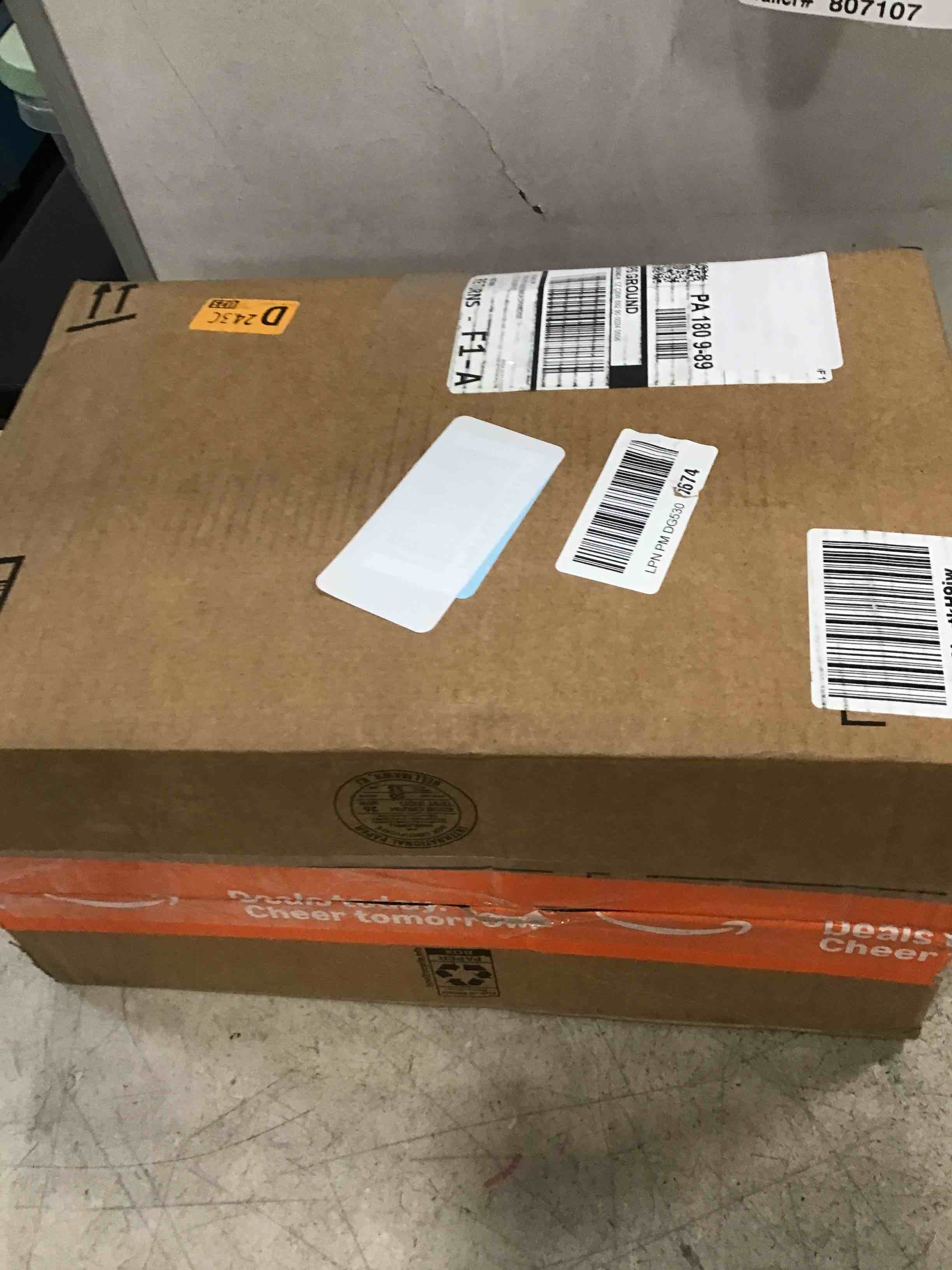 https://s3.amazonaws.com/lotting-images-prod/bidfta/GRA1567833_1733858380302.jpeg