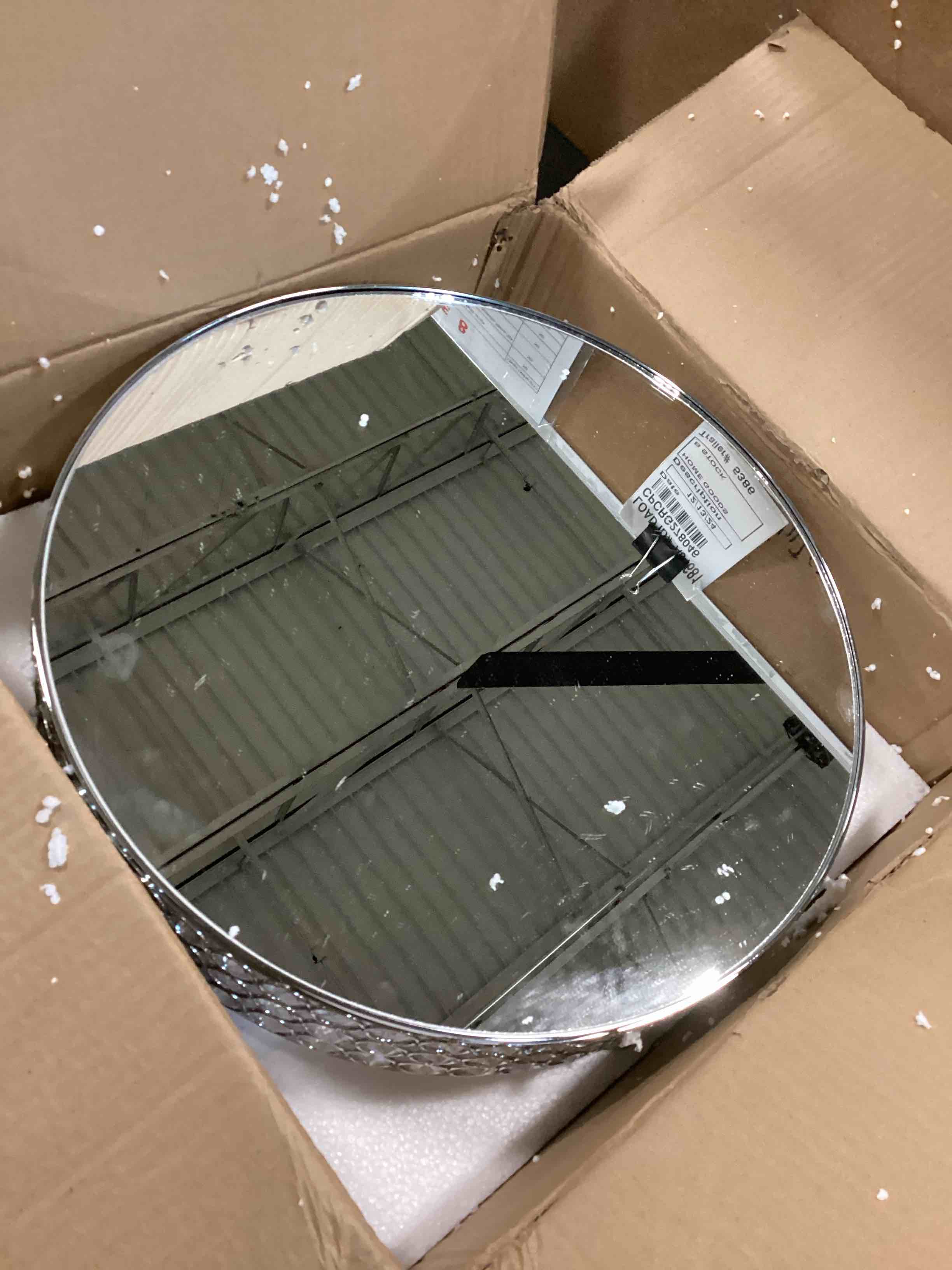 https://s3.amazonaws.com/lotting-images-prod/bidfta/GRA1567977_1734180503286.jpeg