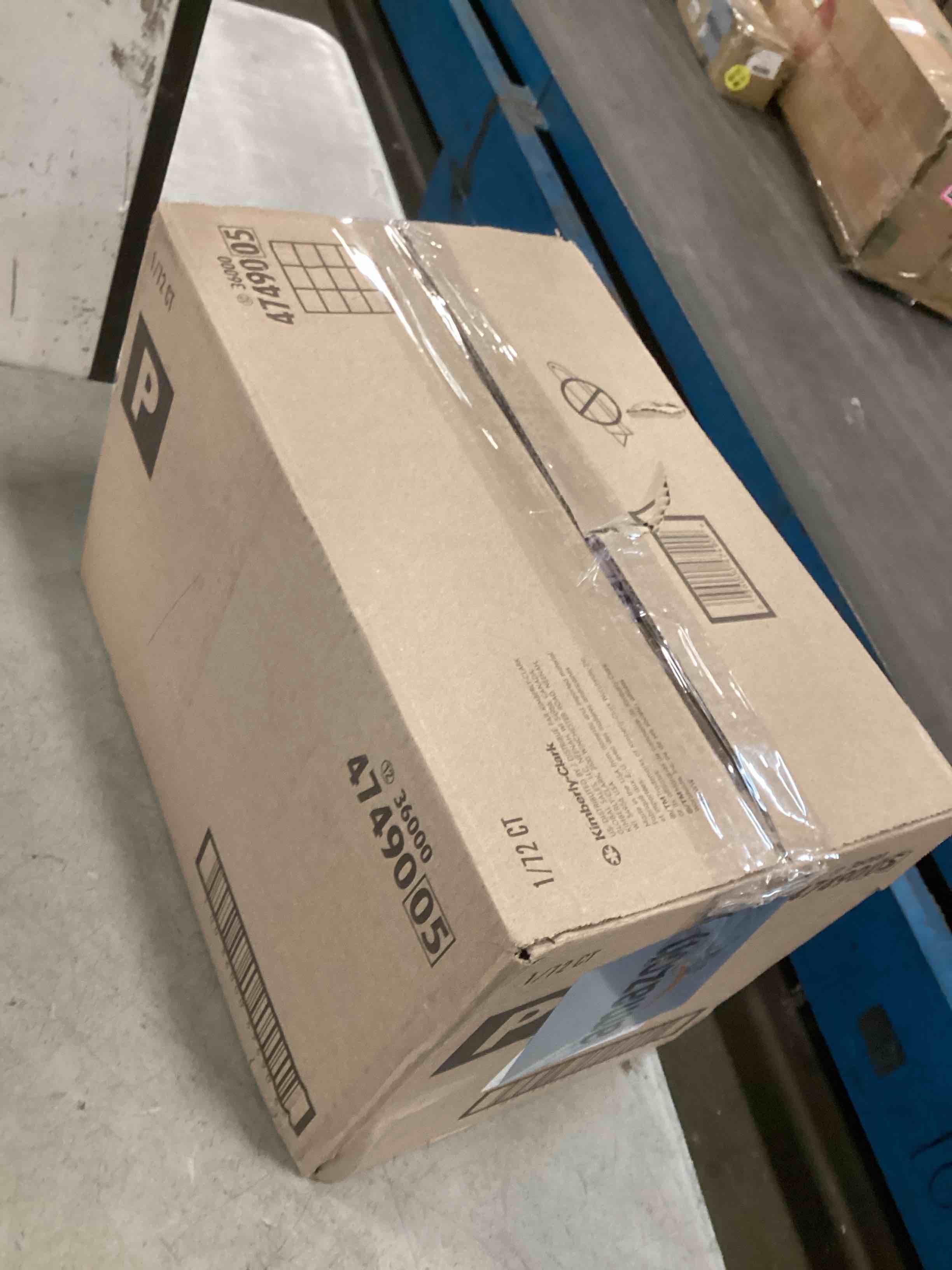 https://s3.amazonaws.com/lotting-images-prod/bidfta/GRA1568571_1734625567762.jpeg