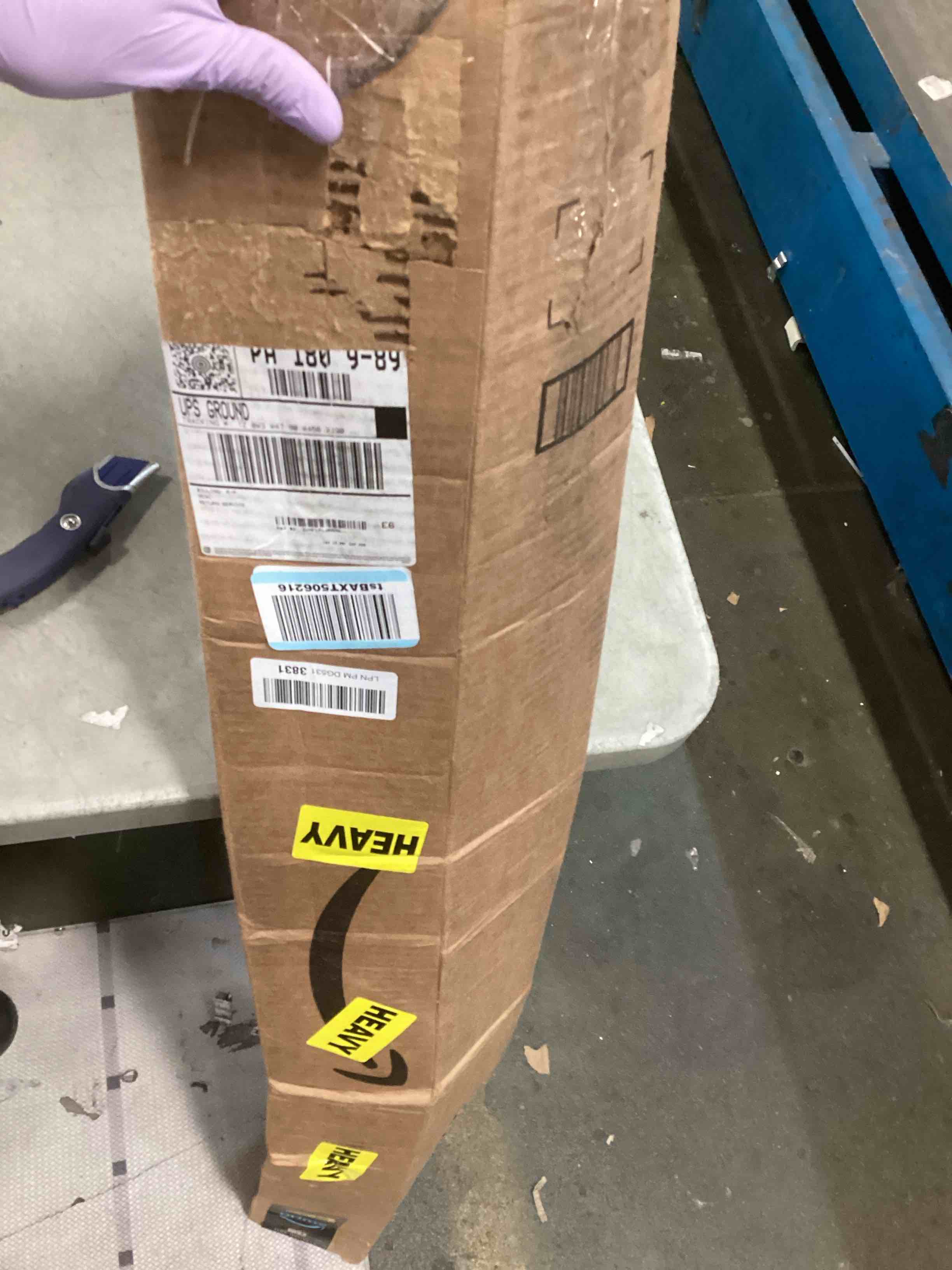 https://s3.amazonaws.com/lotting-images-prod/bidfta/GRA1568588_1734627534037.jpeg