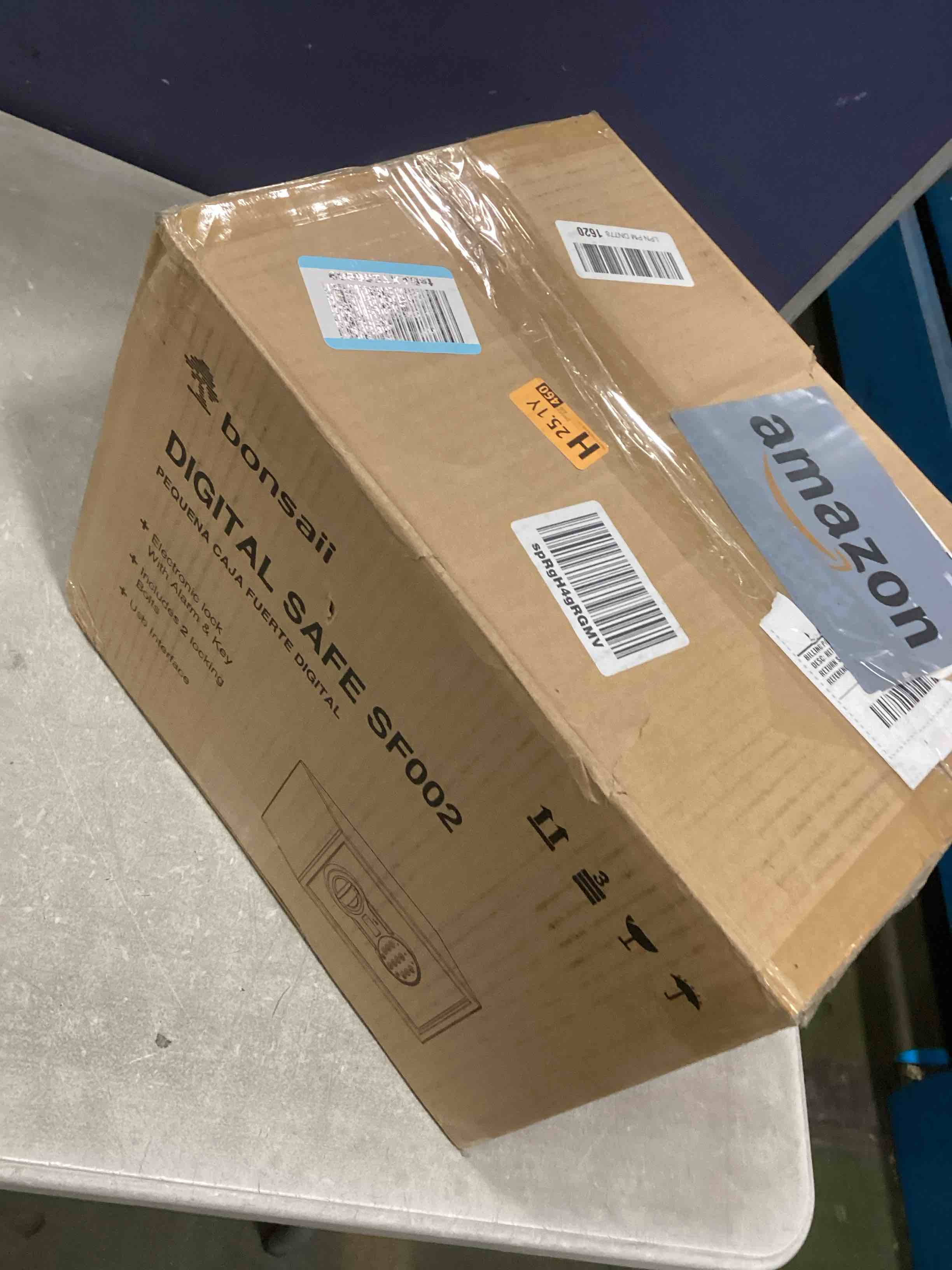 https://s3.amazonaws.com/lotting-images-prod/bidfta/GRA1569249_1735215741465.jpeg
