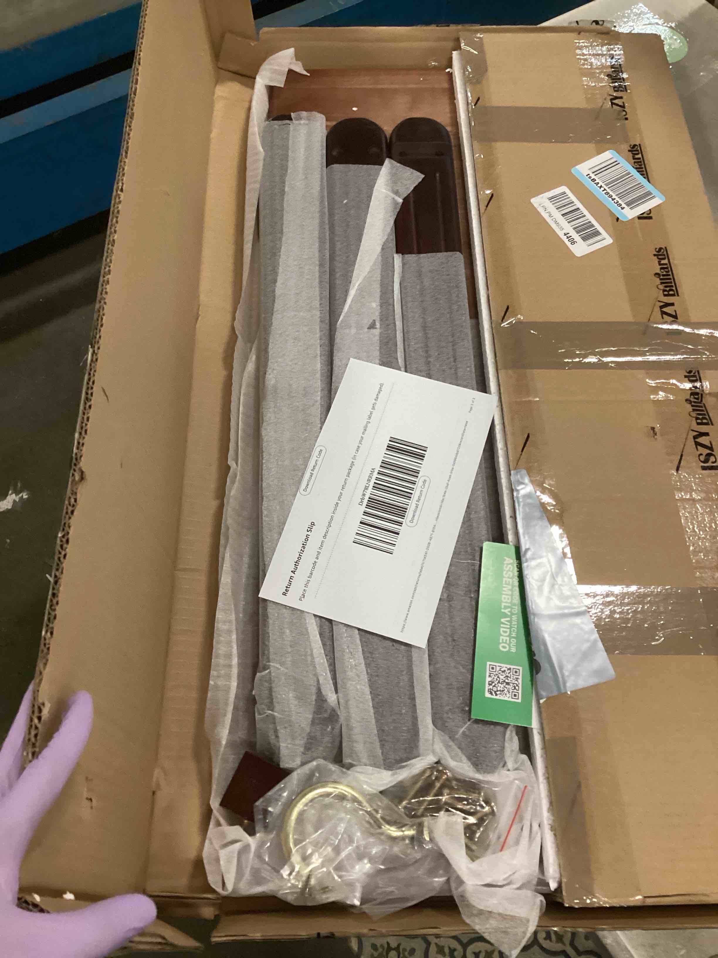 https://s3.amazonaws.com/lotting-images-prod/bidfta/GRA1569602_1735314736316.jpeg