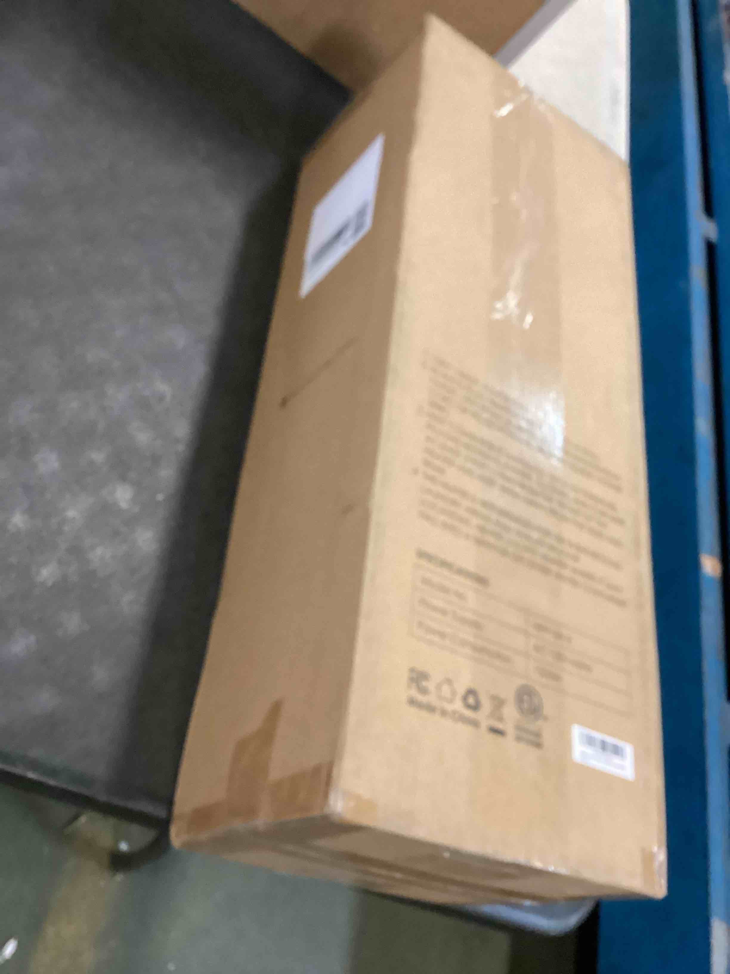 https://s3.amazonaws.com/lotting-images-prod/bidfta/GRA1570539_1733935793213.jpeg