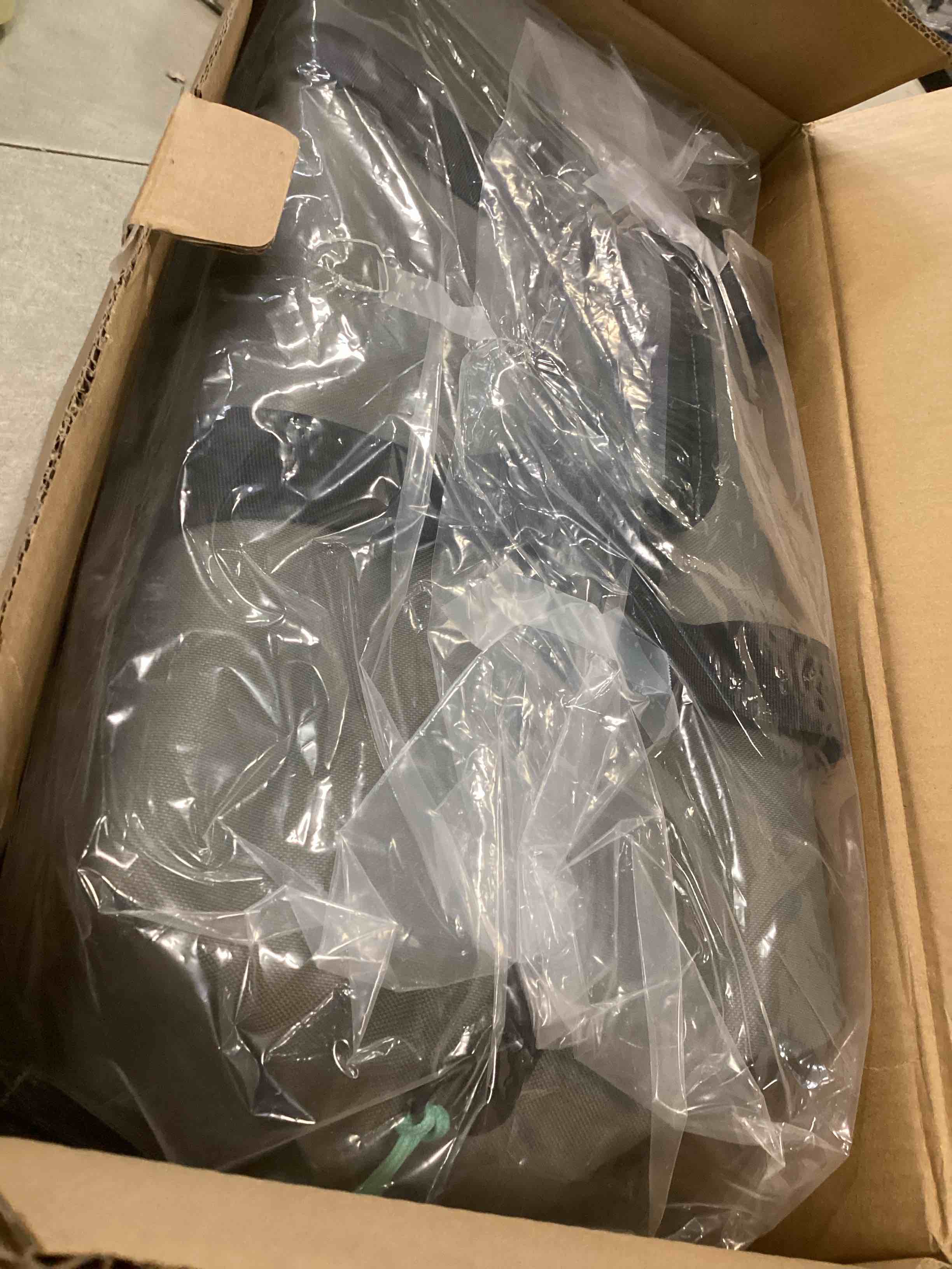 https://s3.amazonaws.com/lotting-images-prod/bidfta/GRA1571153_1734121469295.jpeg