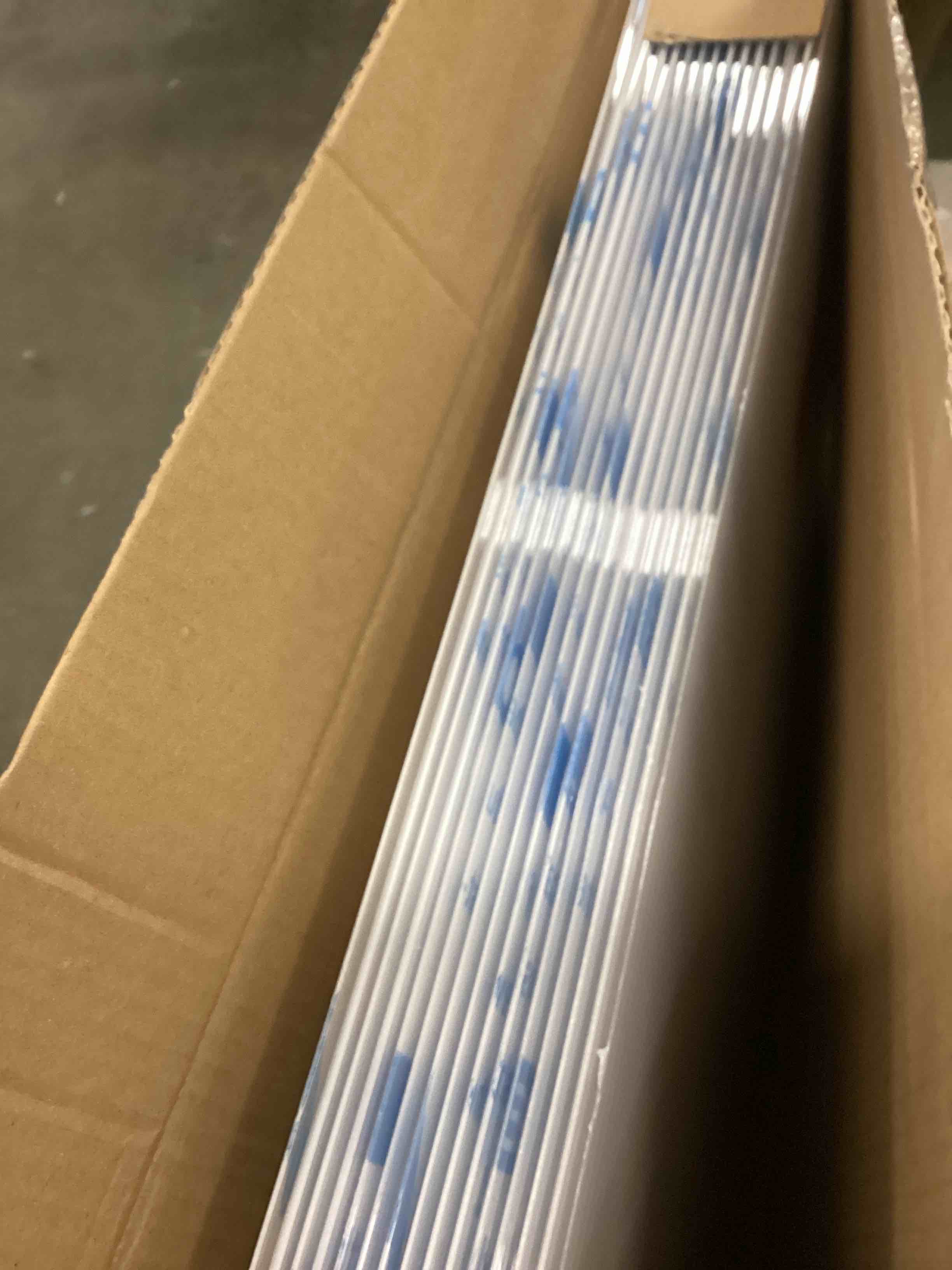 https://s3.amazonaws.com/lotting-images-prod/bidfta/GRA1571306_1734190264511.jpeg