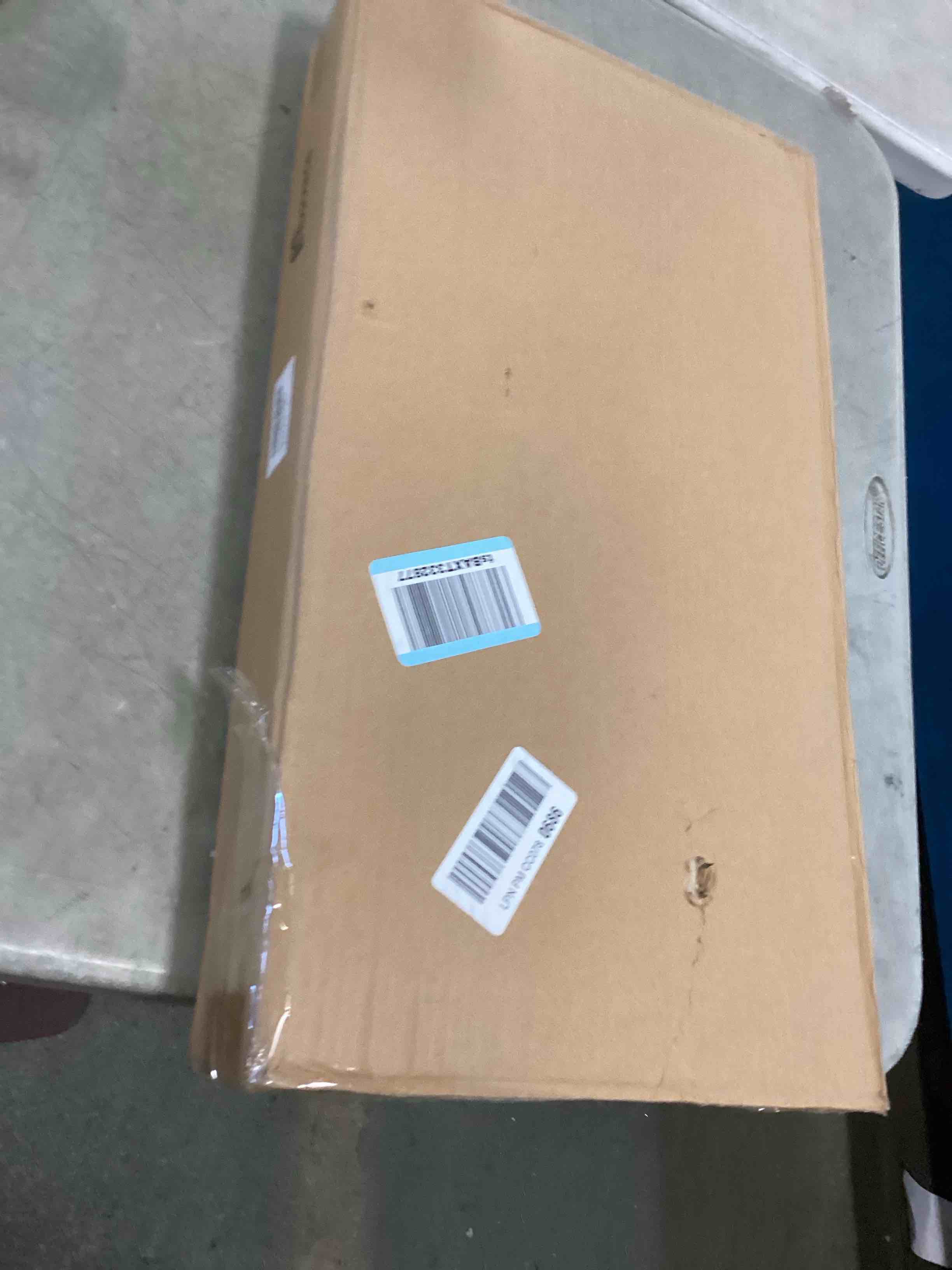 https://s3.amazonaws.com/lotting-images-prod/bidfta/GRA1571331_1734193516832.jpeg