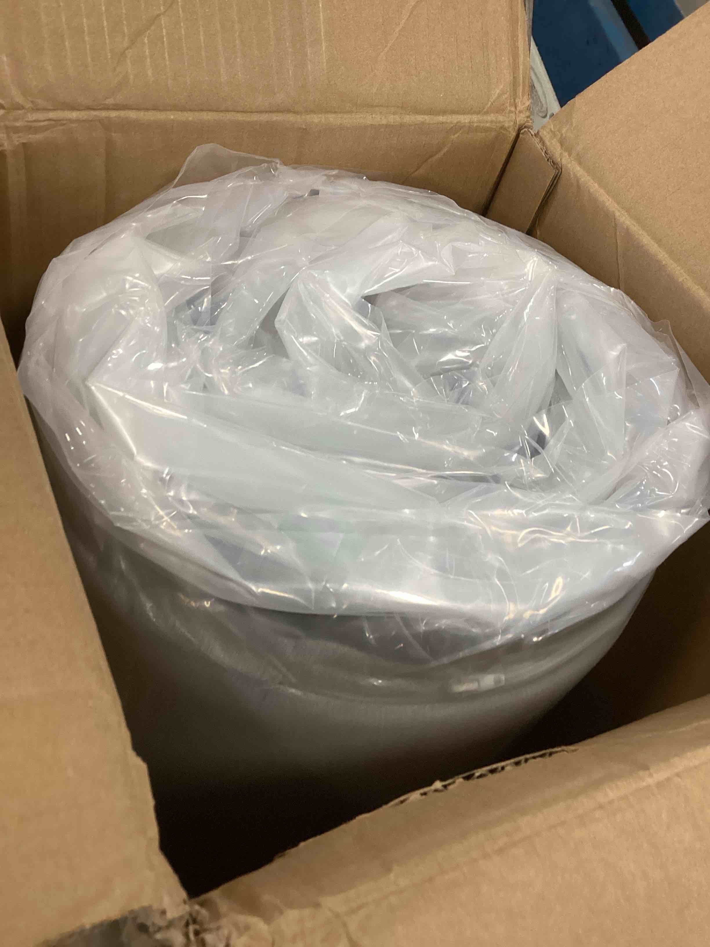 https://s3.amazonaws.com/lotting-images-prod/bidfta/GRA1571355_1734195350730.jpeg