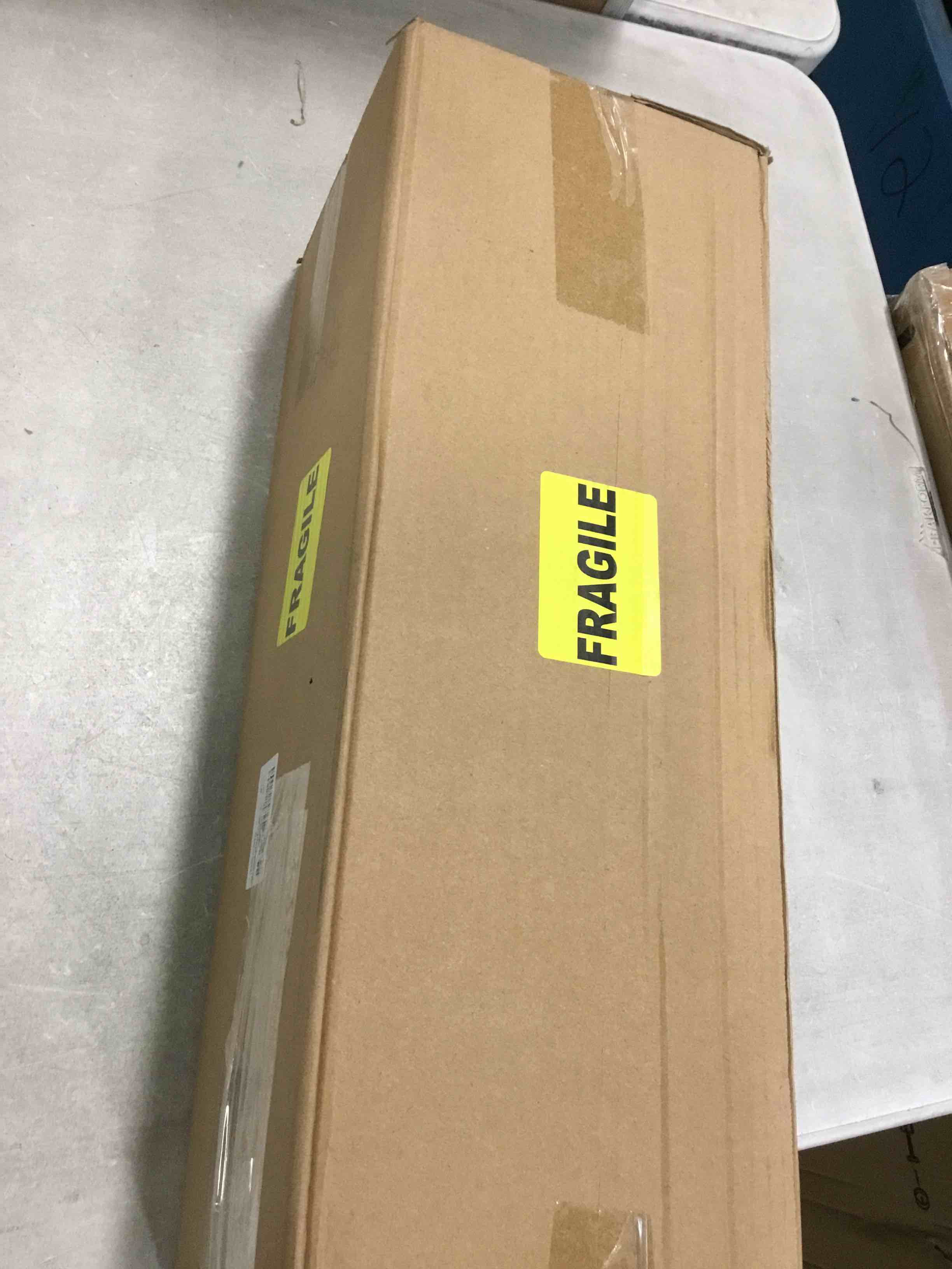 https://s3.amazonaws.com/lotting-images-prod/bidfta/GRA1571987_1734481513417.jpeg