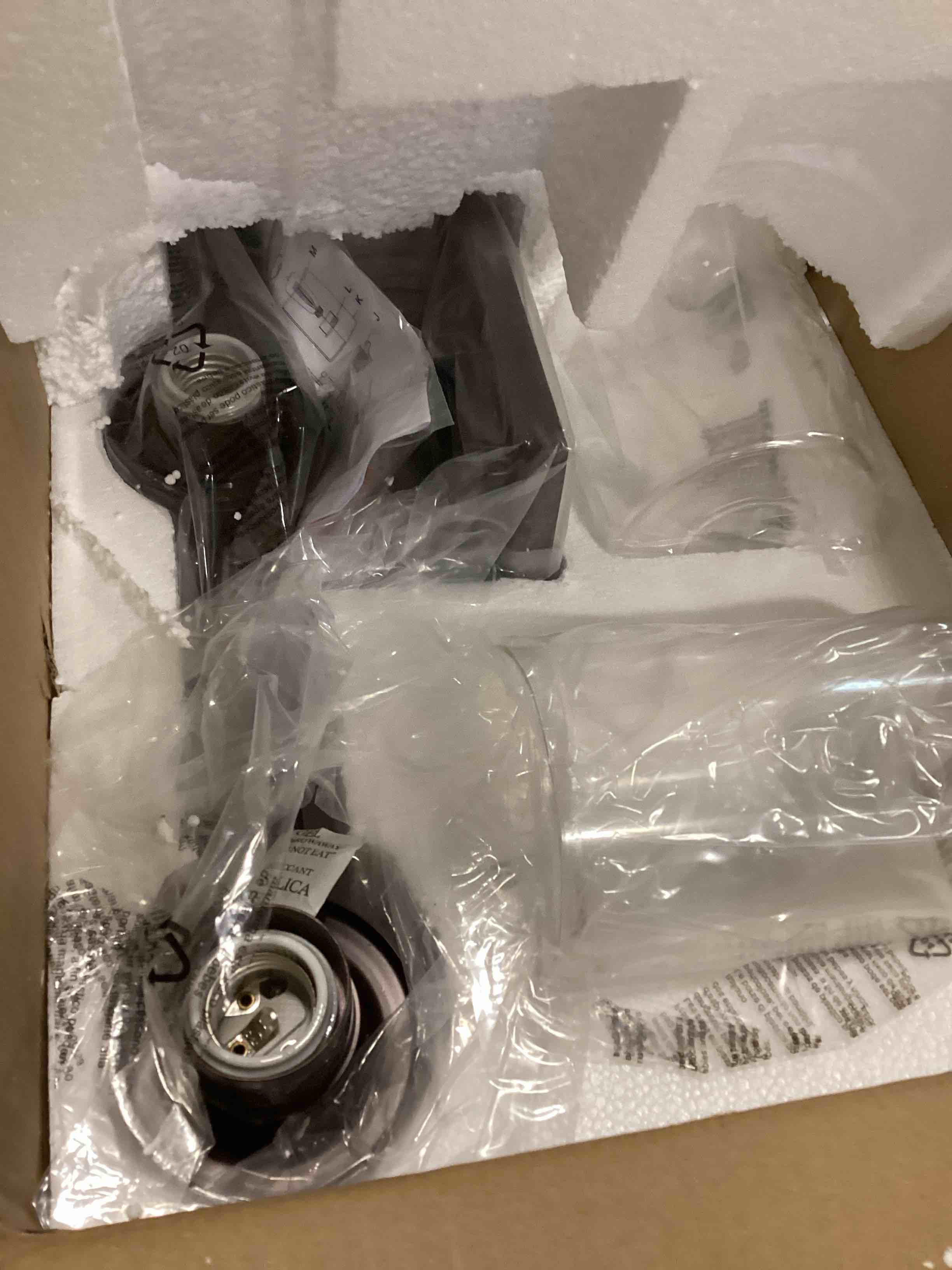 https://s3.amazonaws.com/lotting-images-prod/bidfta/GRA1572368_1734554040846.jpeg