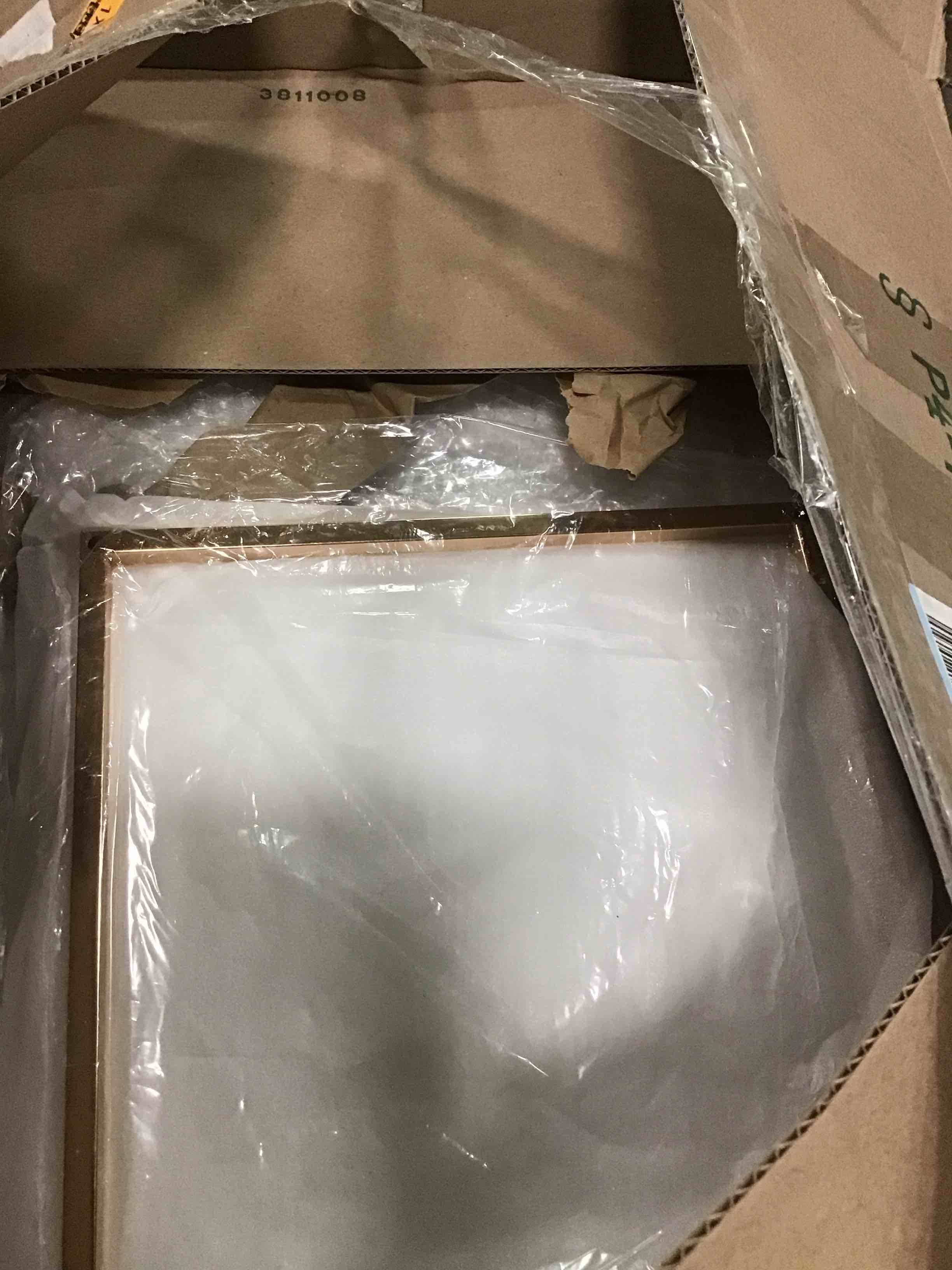 https://s3.amazonaws.com/lotting-images-prod/bidfta/GRA1572574_1734588092984.jpeg