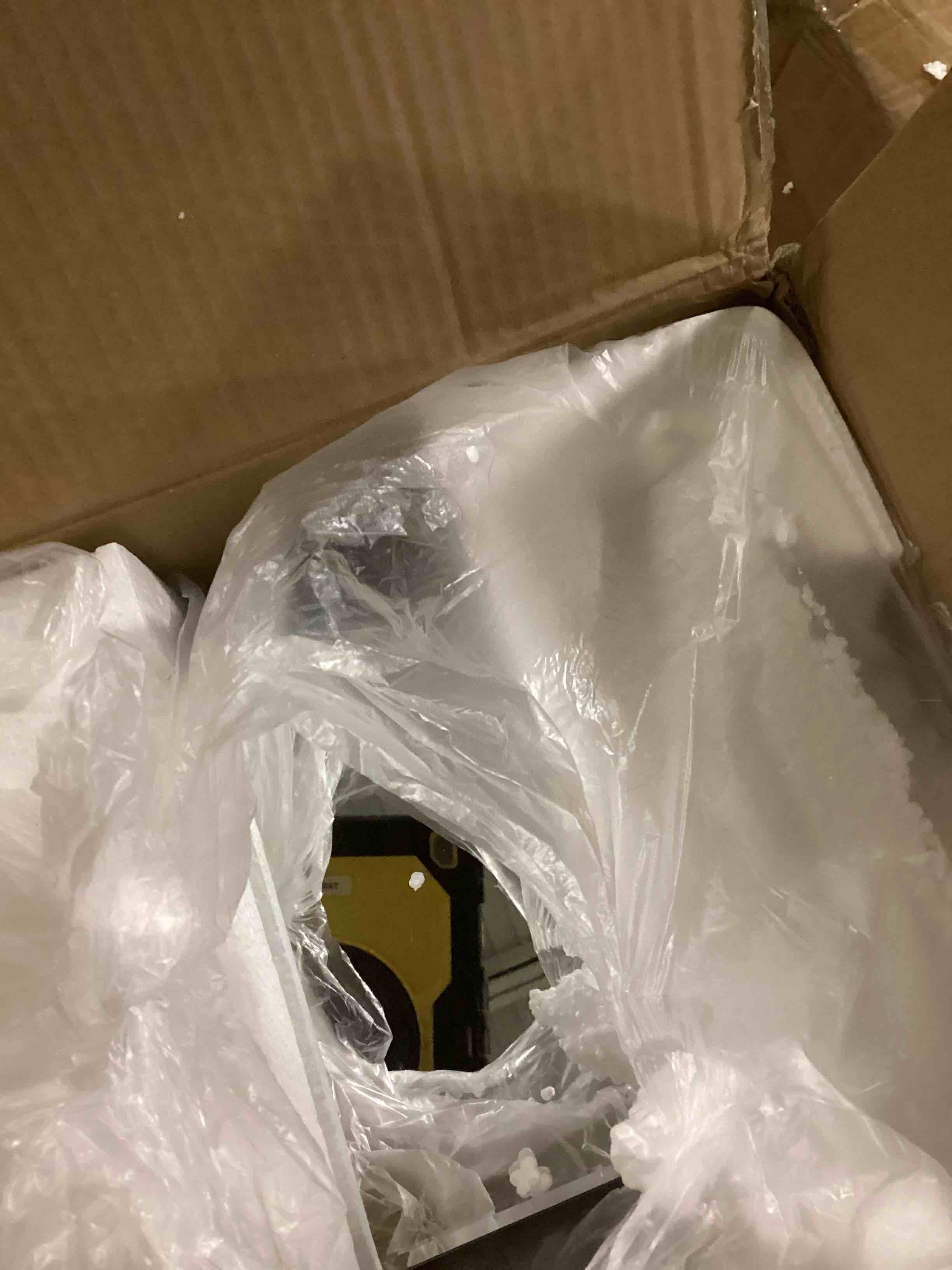 https://s3.amazonaws.com/lotting-images-prod/bidfta/GRA1572632_1734757367854.jpeg