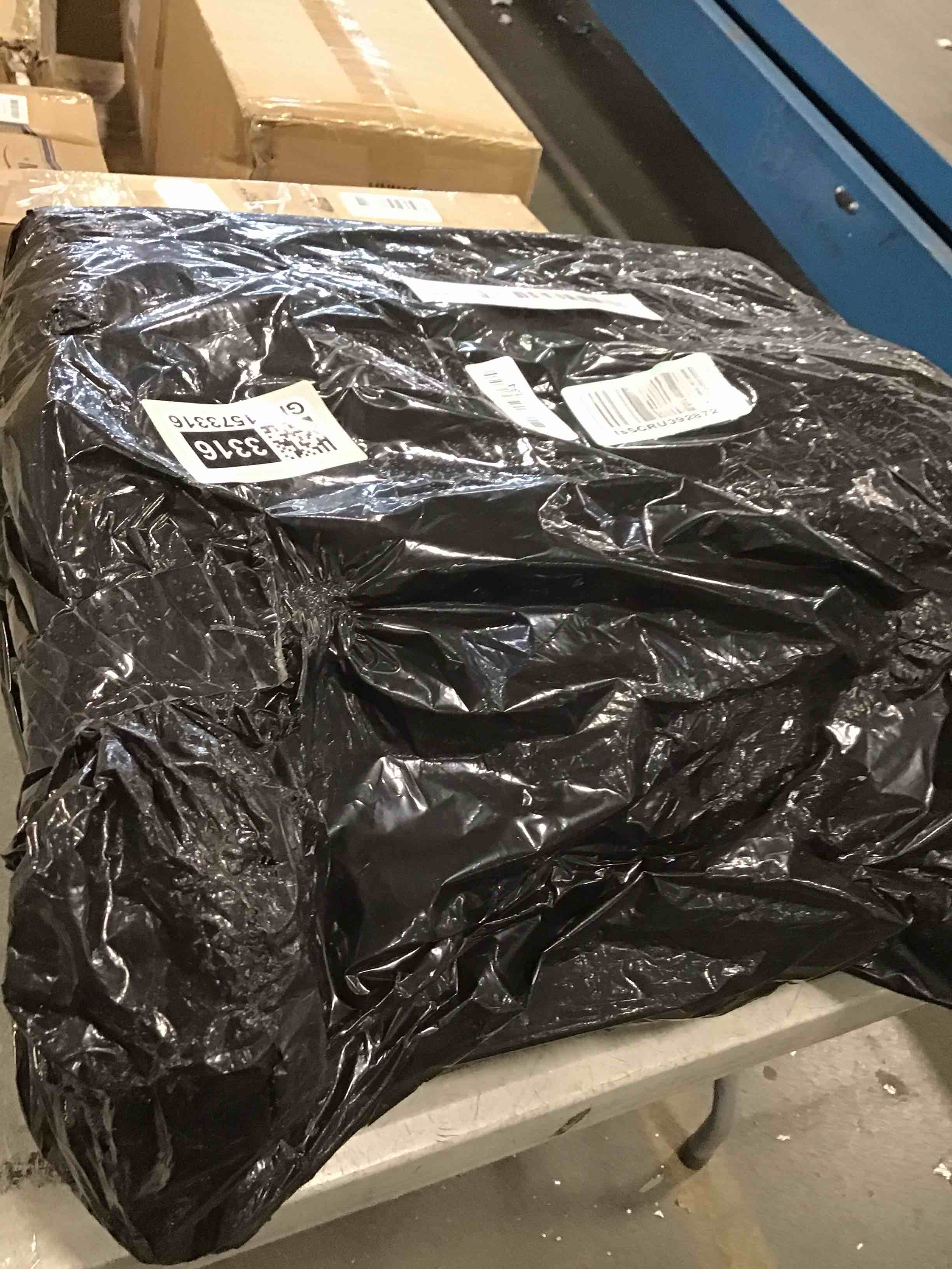 https://s3.amazonaws.com/lotting-images-prod/bidfta/GRA1573316_1733432849965.jpeg
