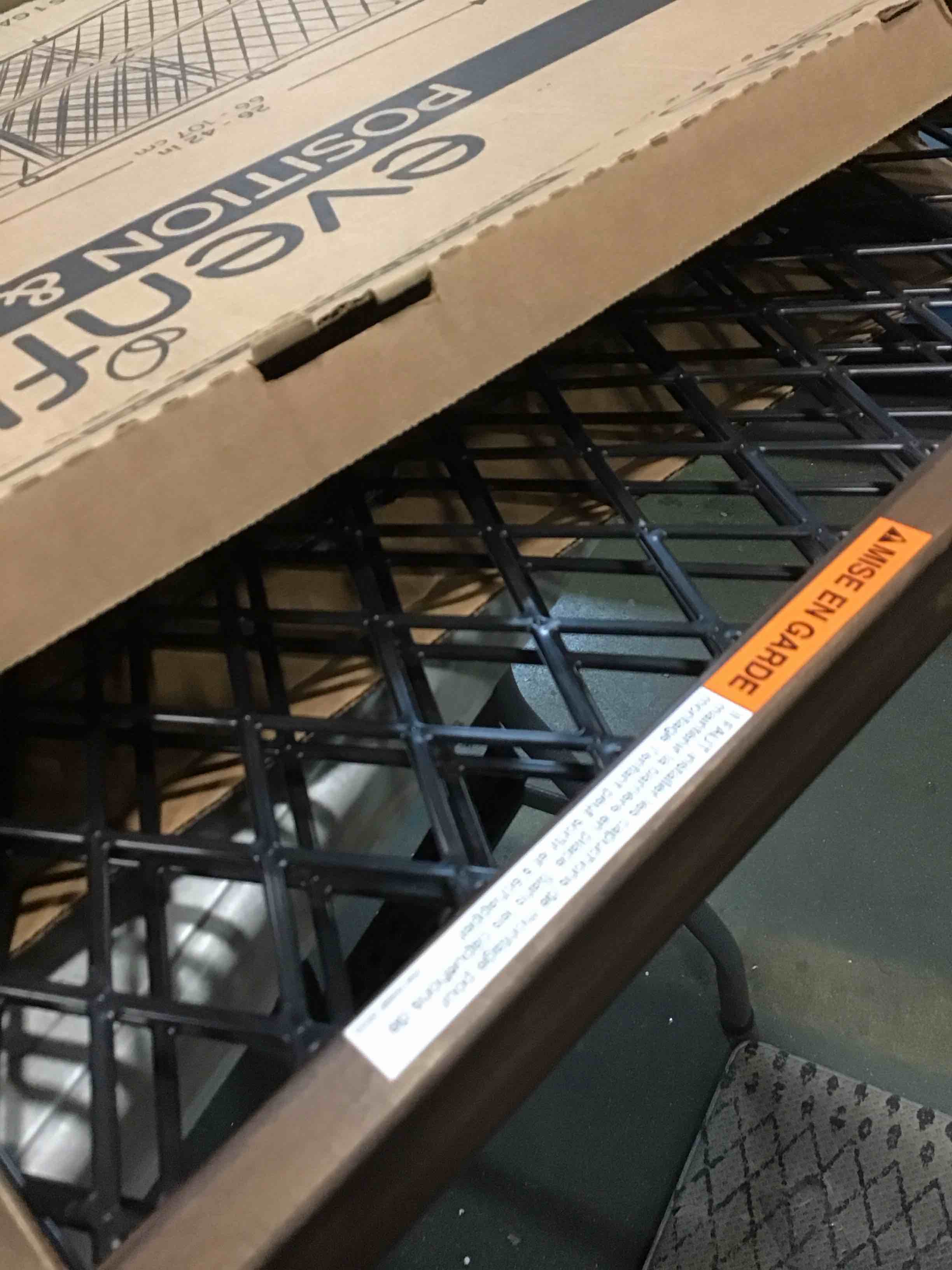 https://s3.amazonaws.com/lotting-images-prod/bidfta/GRA1573395_1733844774151.jpeg