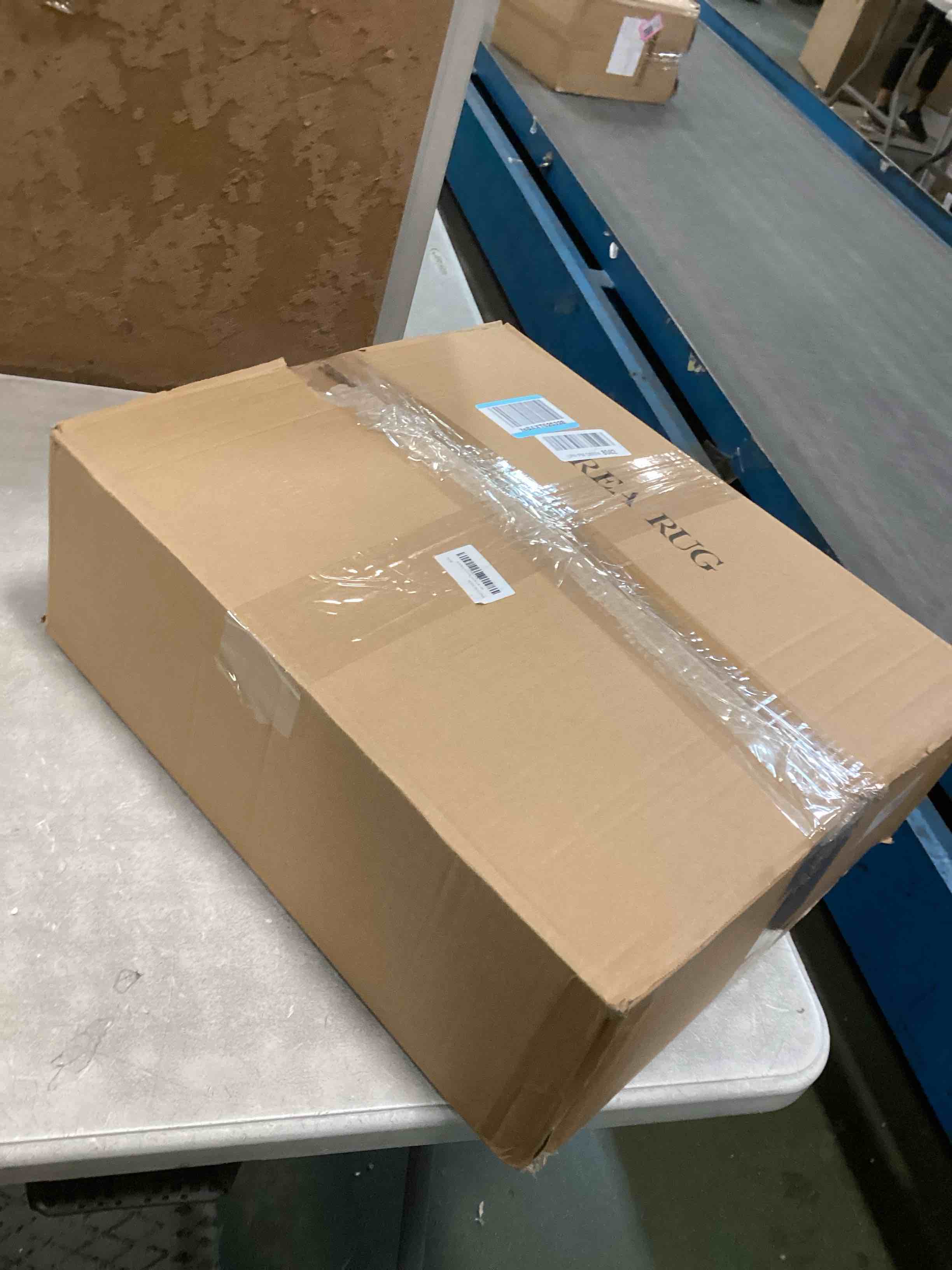 https://s3.amazonaws.com/lotting-images-prod/bidfta/GRA1573537_1734092735068.jpeg
