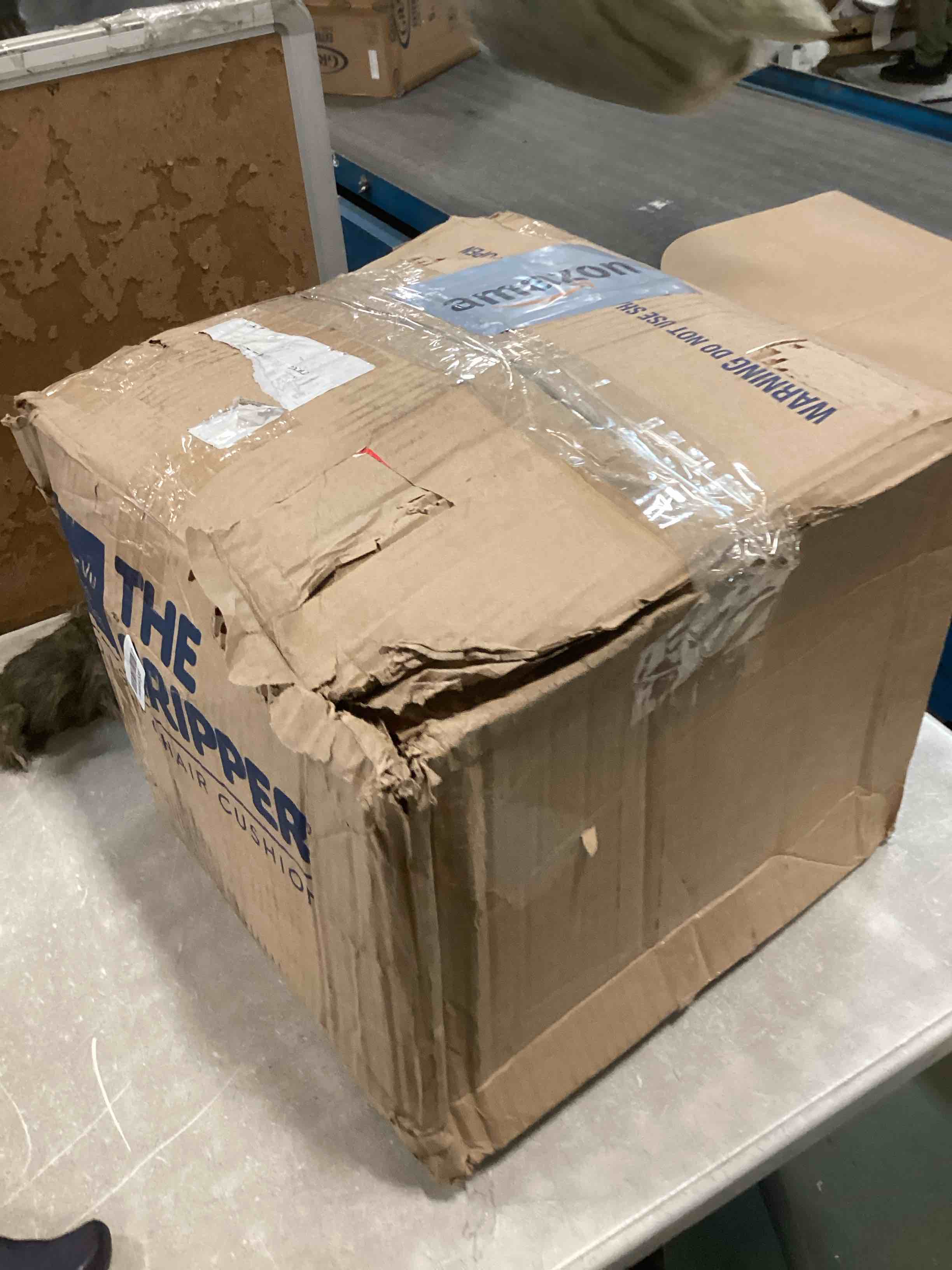 https://s3.amazonaws.com/lotting-images-prod/bidfta/GRA1573598_1734099281209.jpeg