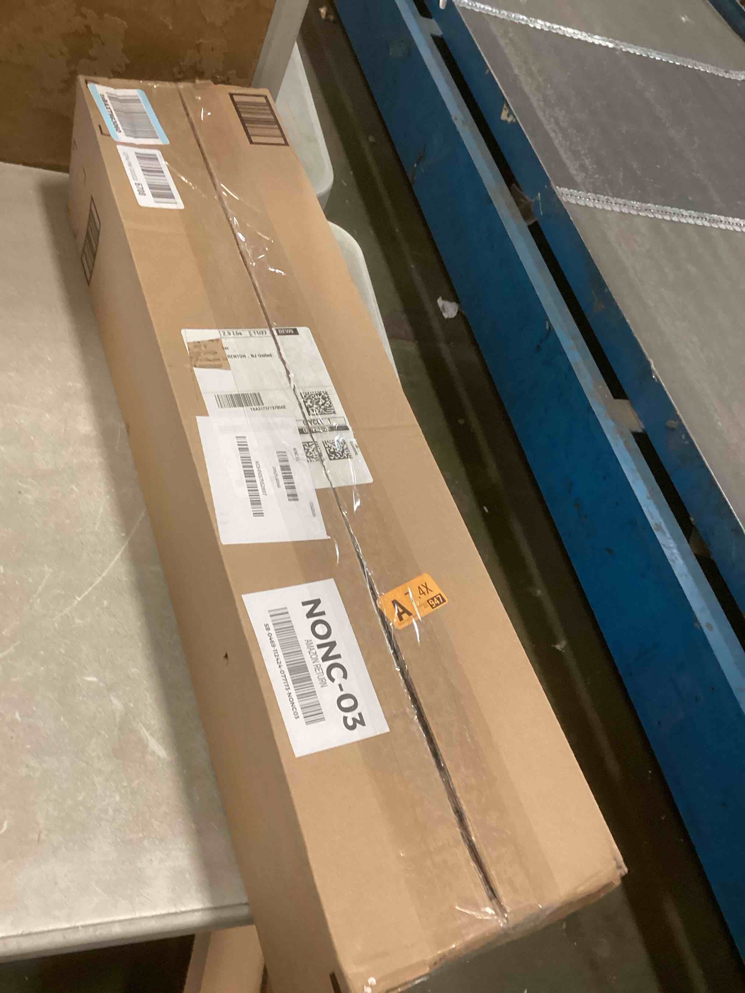 https://s3.amazonaws.com/lotting-images-prod/bidfta/GRA1573960_1734189077093.jpeg