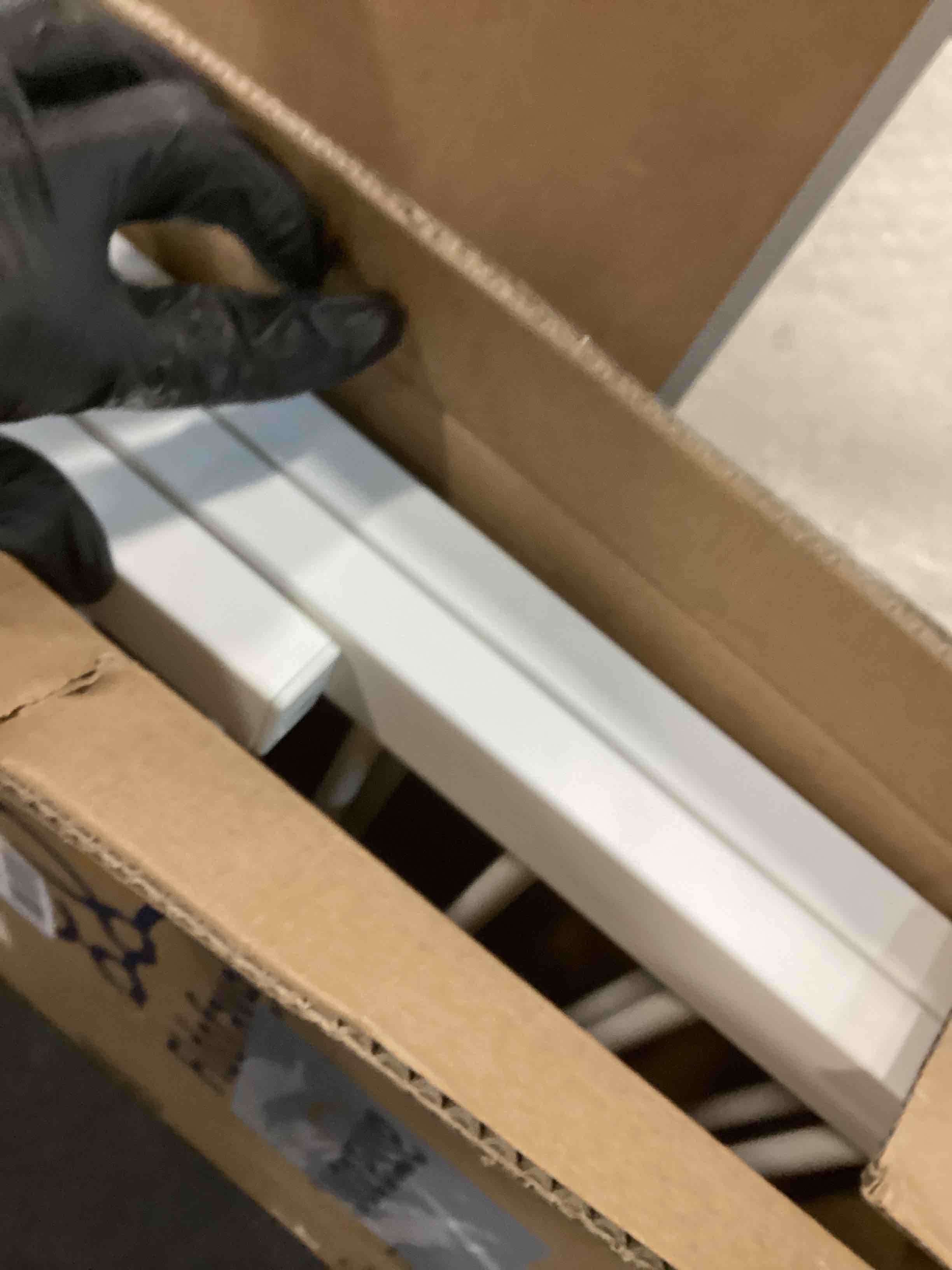 https://s3.amazonaws.com/lotting-images-prod/bidfta/GRA1574403_1734446591230.jpeg
