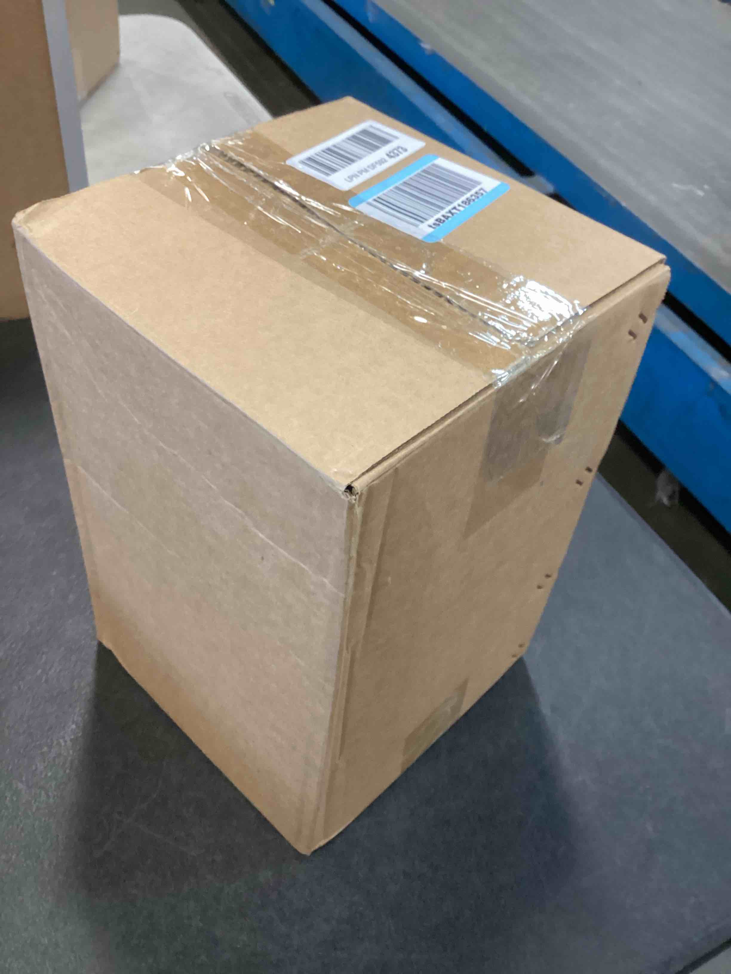 https://s3.amazonaws.com/lotting-images-prod/bidfta/GRA1574420_1734449678319.jpeg