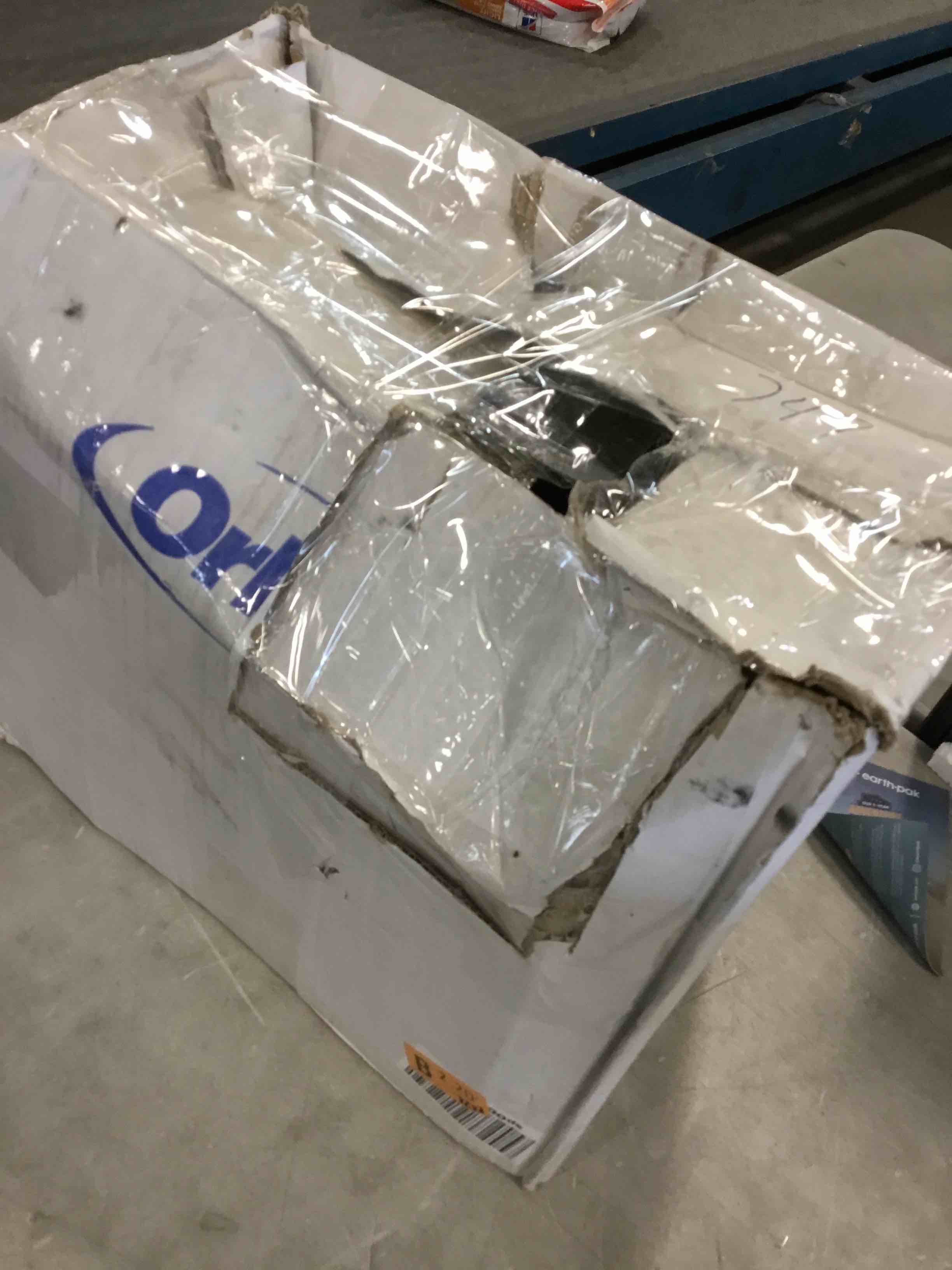 https://s3.amazonaws.com/lotting-images-prod/bidfta/GRA1575338_1734791068545.jpeg