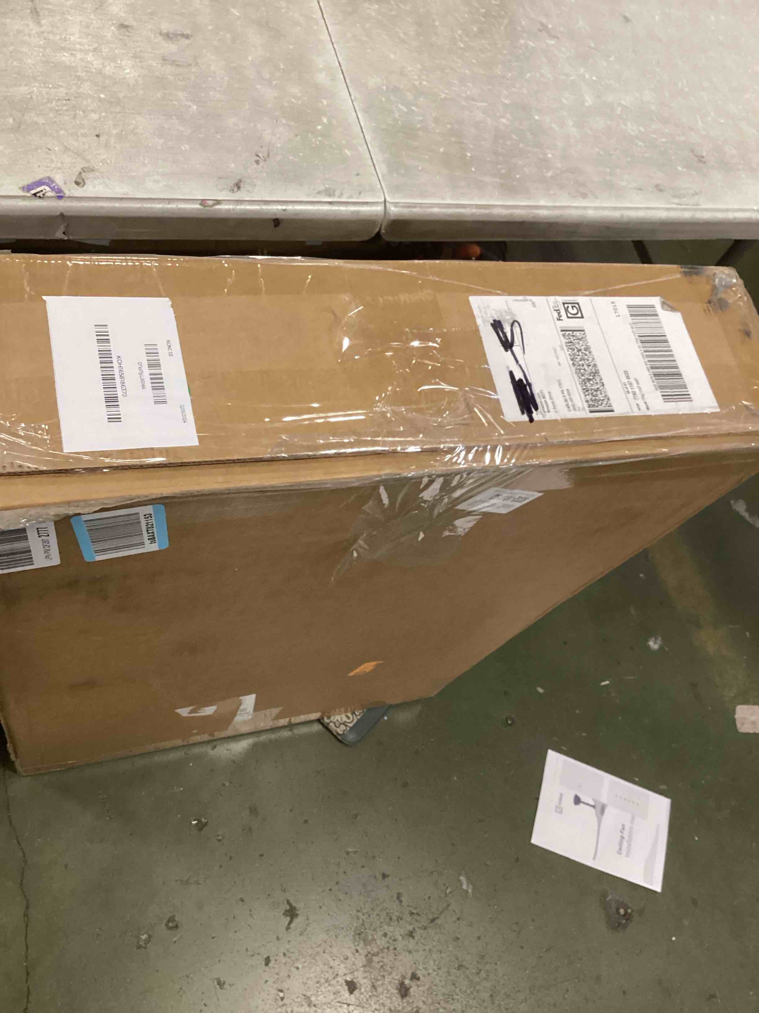 https://s3.amazonaws.com/lotting-images-prod/bidfta/GRA1575539_1734979369789.jpeg