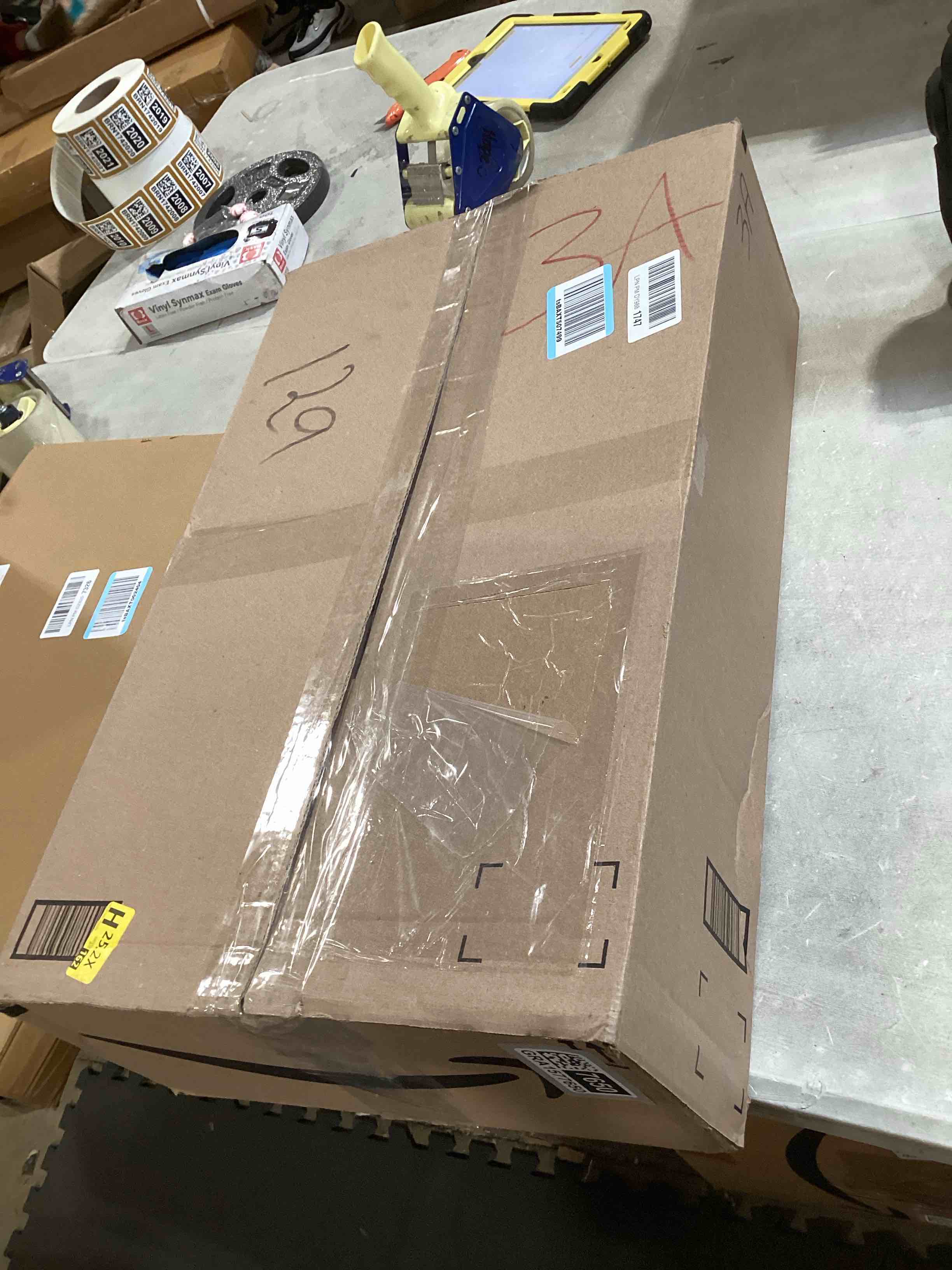 https://s3.amazonaws.com/lotting-images-prod/bidfta/GRA1577650_1750080149802.jpeg
