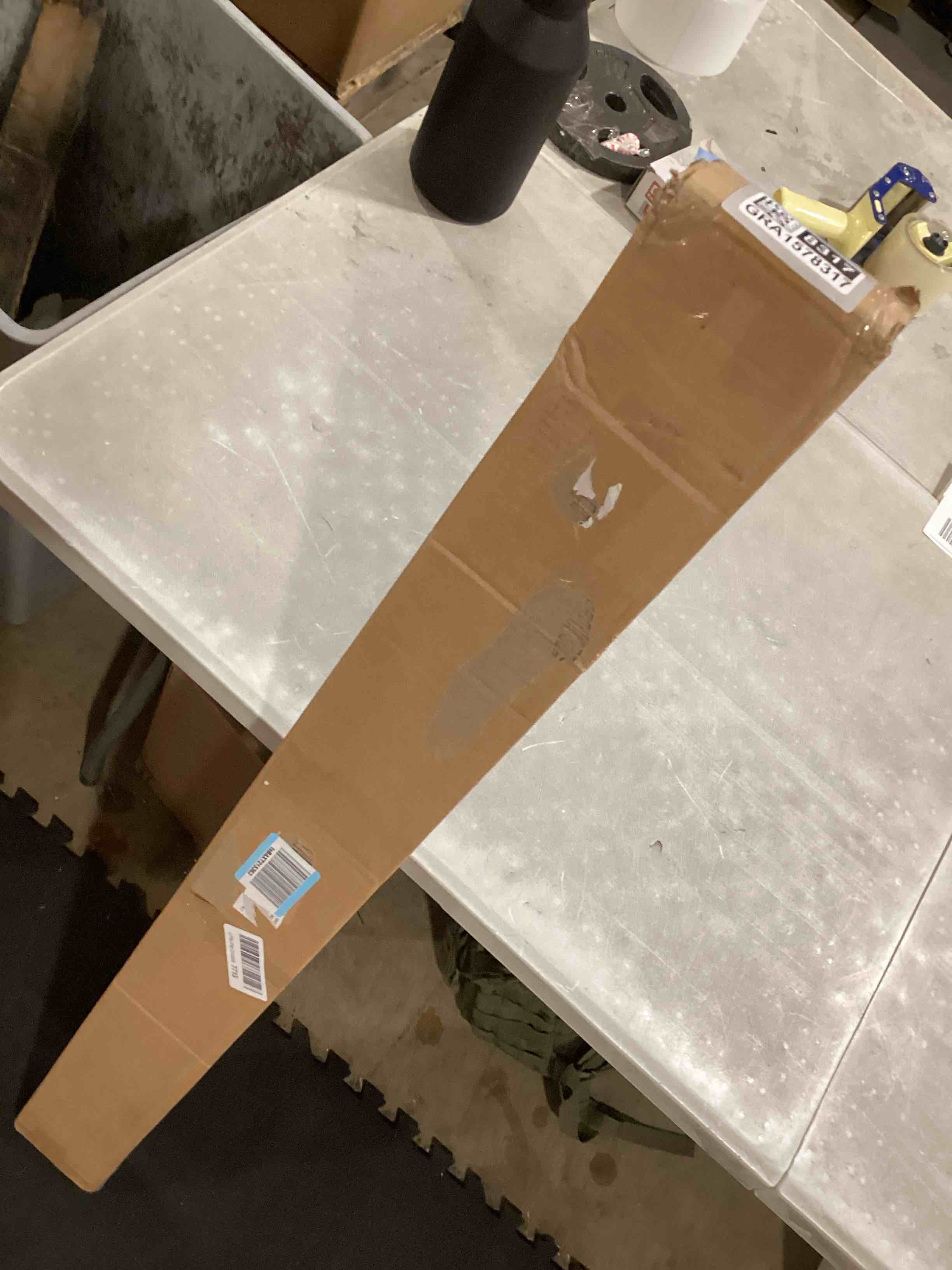 https://s3.amazonaws.com/lotting-images-prod/bidfta/GRA1578317_1750253519248.jpeg